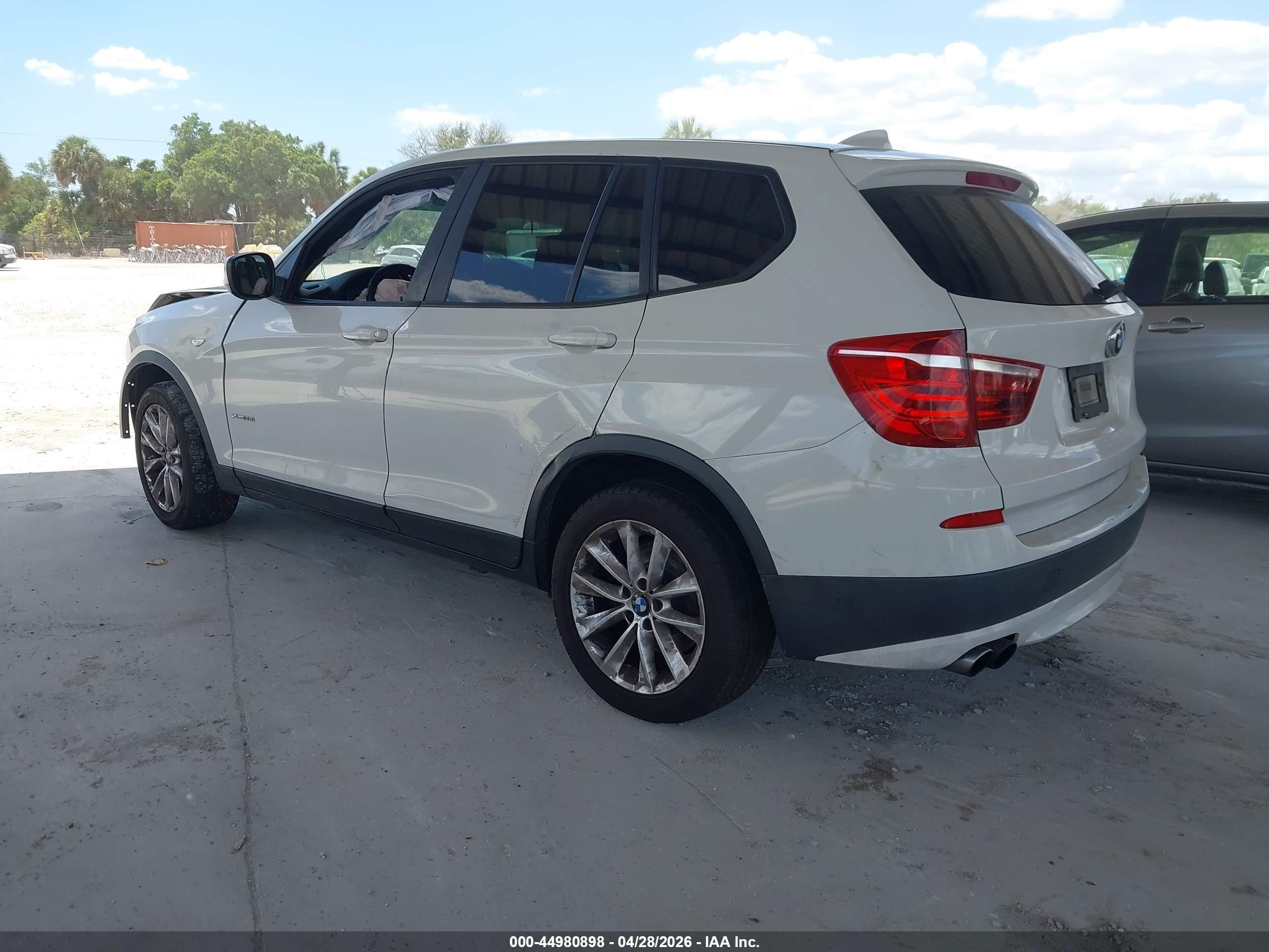 2014 Bmw X3 Xdrive28i White vin: 5UXWX9C54E0D33408