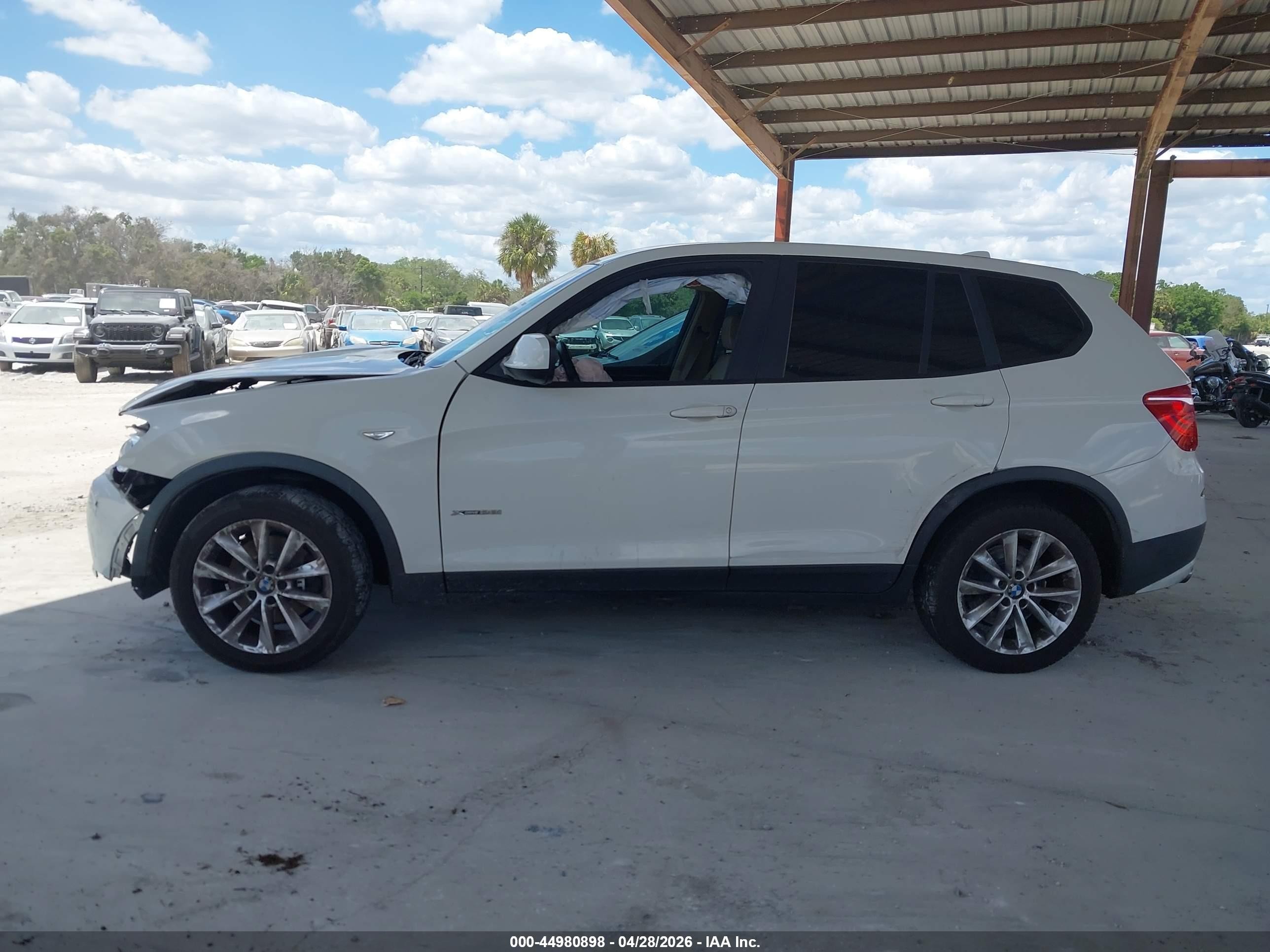 2014 Bmw X3 Xdrive28i White vin: 5UXWX9C54E0D33408