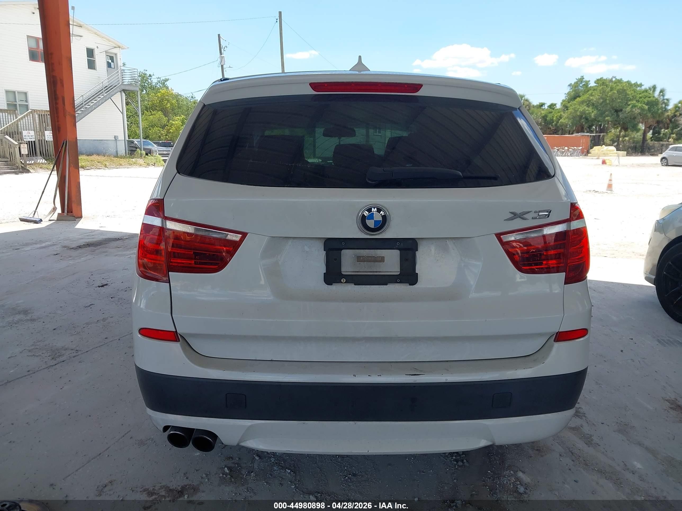 2014 Bmw X3 Xdrive28i White vin: 5UXWX9C54E0D33408