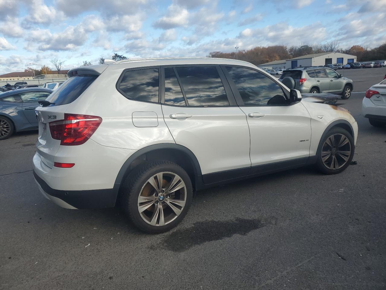 2015 Bmw X3 Xdrive28i Белый vin: 5UXWX9C54F0D52638