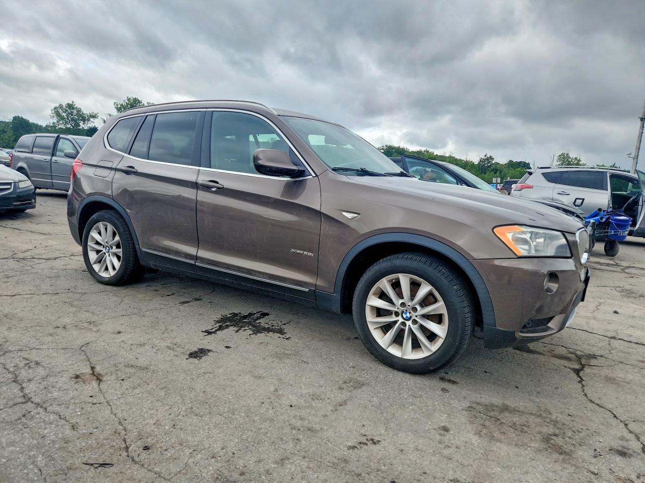 2013 Bmw X3 Xdrive28i Brown vin: 5UXWX9C55D0A17188