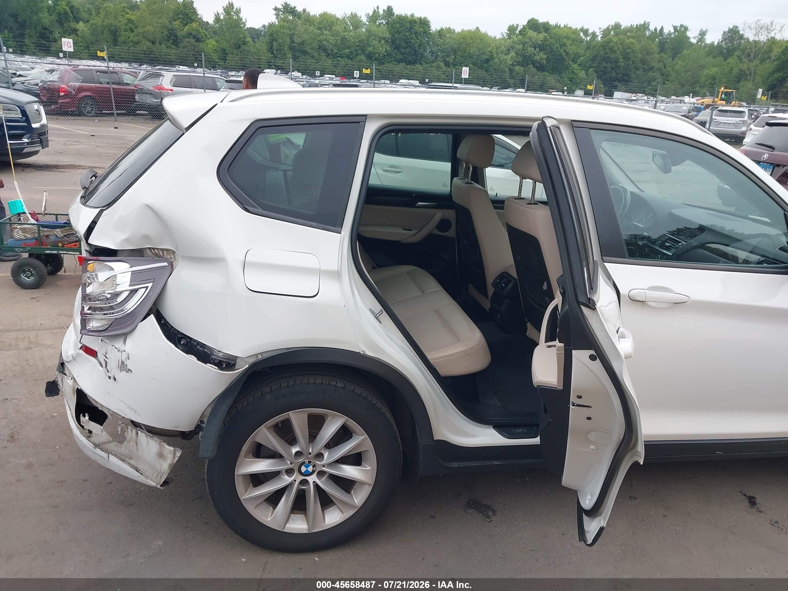 2014 Bmw X3 Xdrive28i White vin: 5UXWX9C55E0D19646