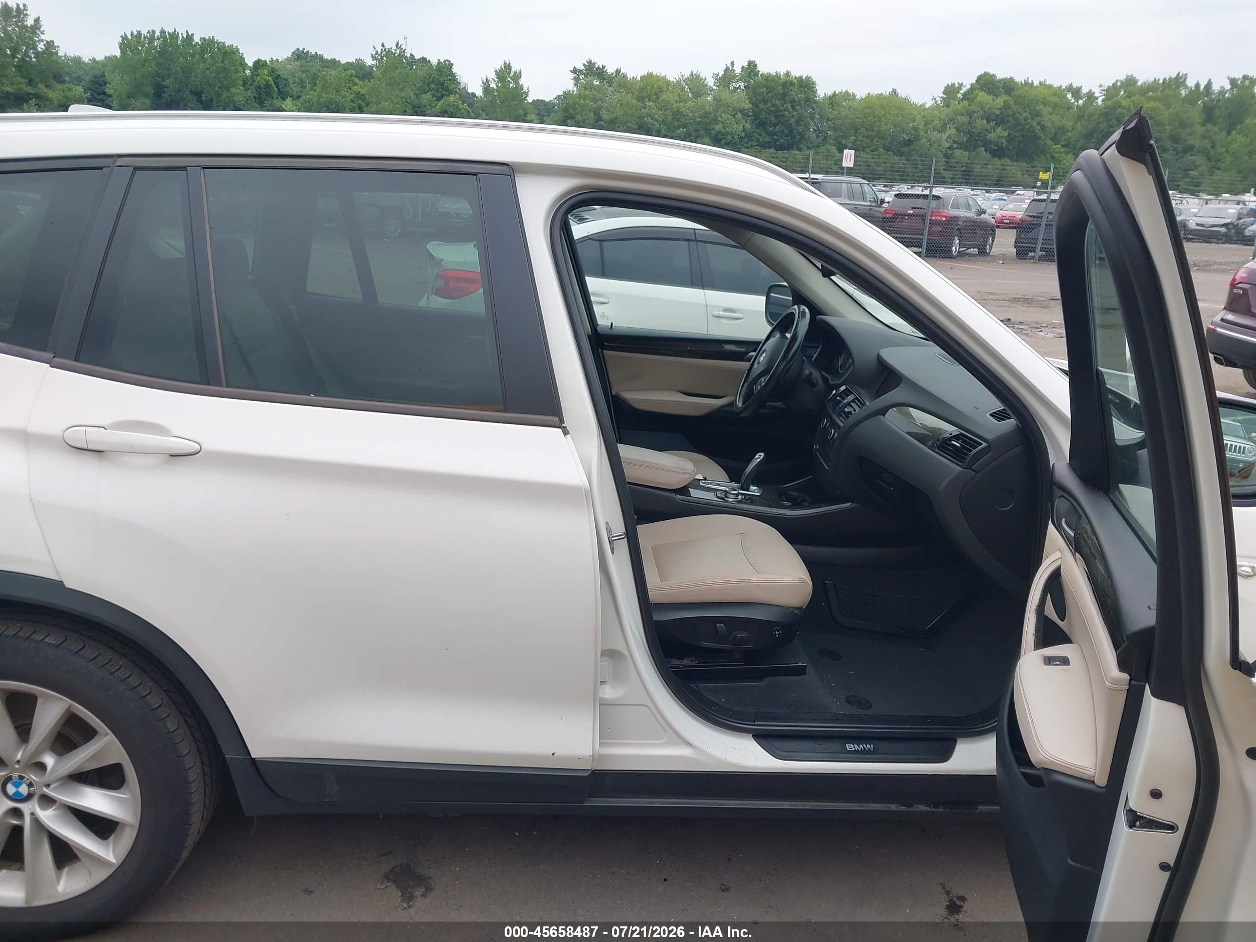 2014 Bmw X3 Xdrive28i White vin: 5UXWX9C55E0D19646