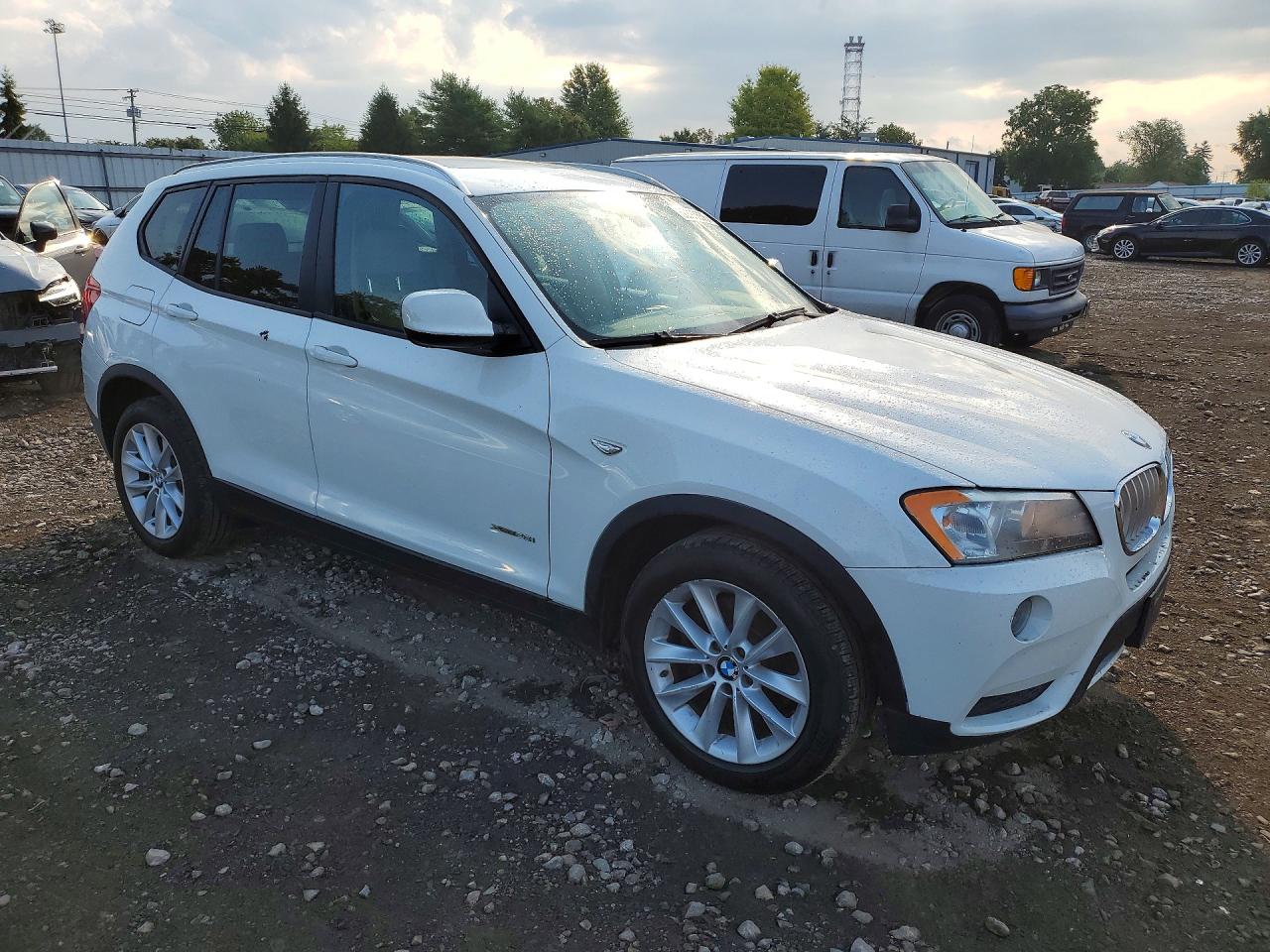 2014 Bmw X3 Xdrive28i White vin: 5UXWX9C55E0D21980
