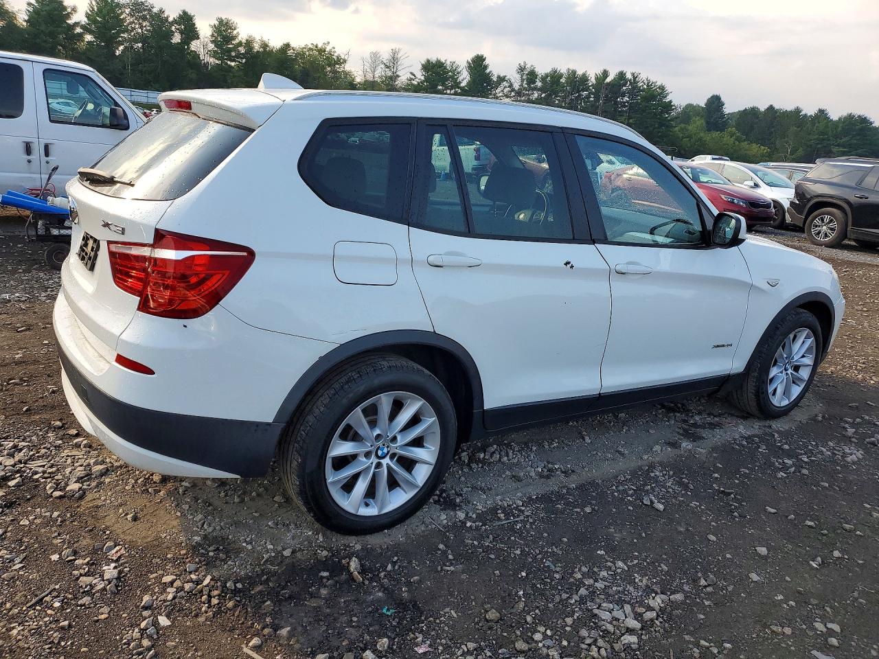 2014 Bmw X3 Xdrive28i White vin: 5UXWX9C55E0D21980