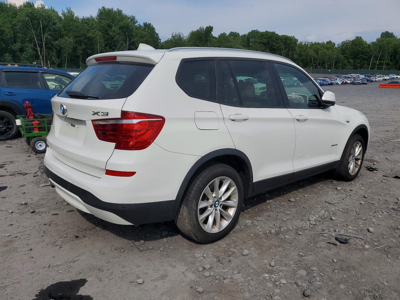 2015 Bmw X3 Xdrive28i Белый vin: 5UXWX9C55F0D53295