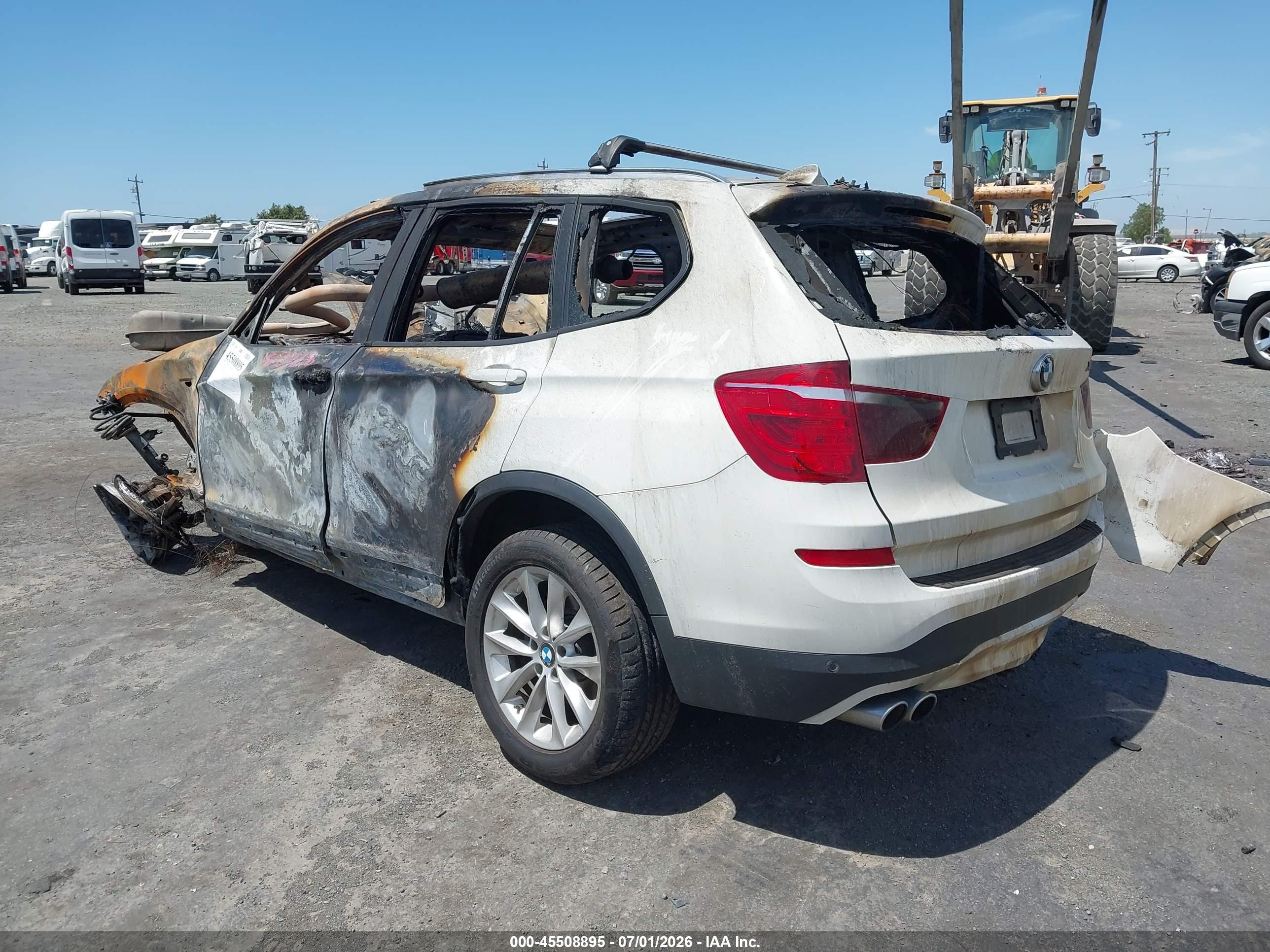 2015 Bmw X3 Xdrive28i Белый vin: 5UXWX9C55F0D53717