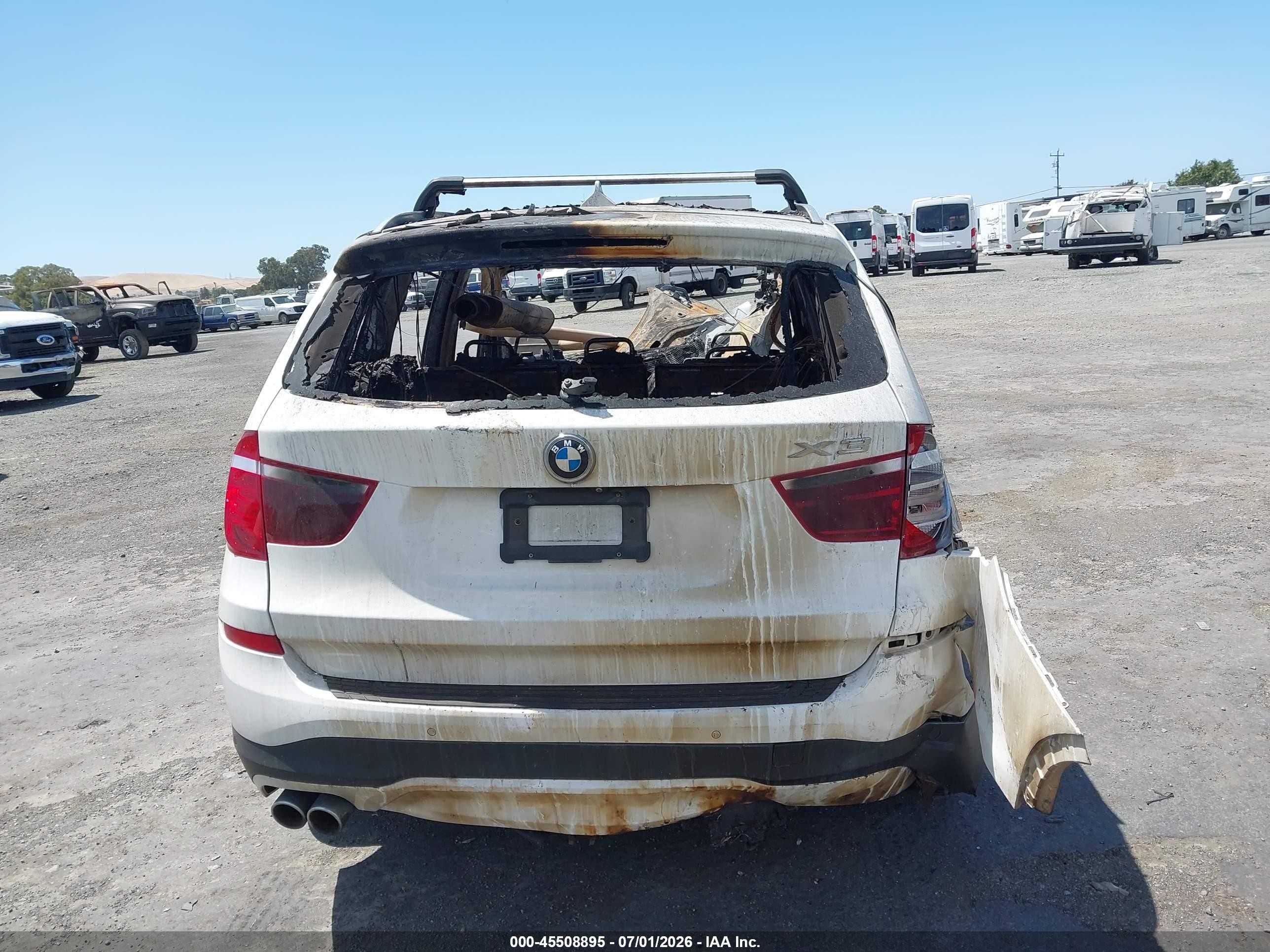 2015 Bmw X3 Xdrive28i Белый vin: 5UXWX9C55F0D53717