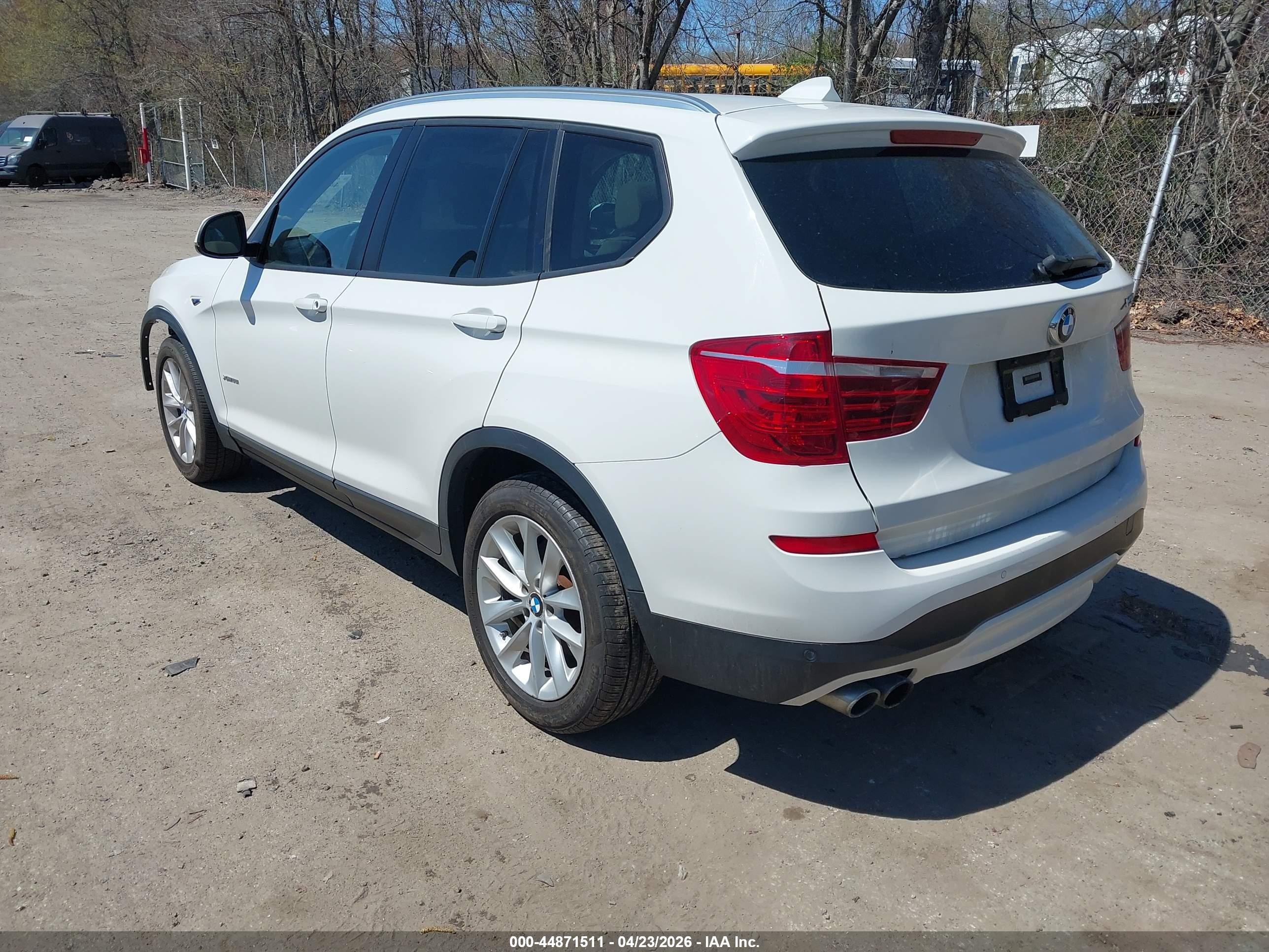 2015 Bmw X3 Xdrive28i White vin: 5UXWX9C55F0D61025