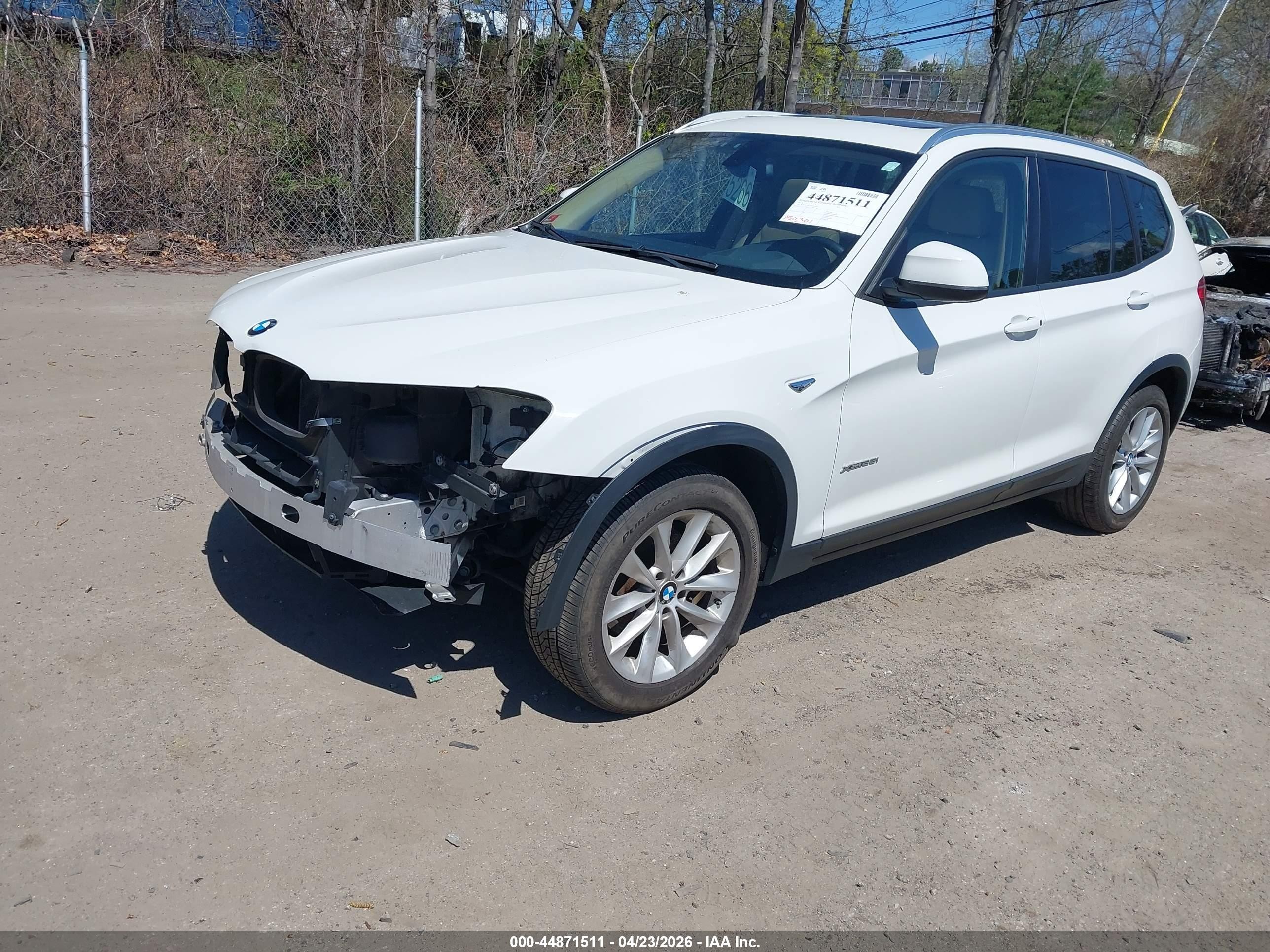 2015 Bmw X3 Xdrive28i White vin: 5UXWX9C55F0D61025