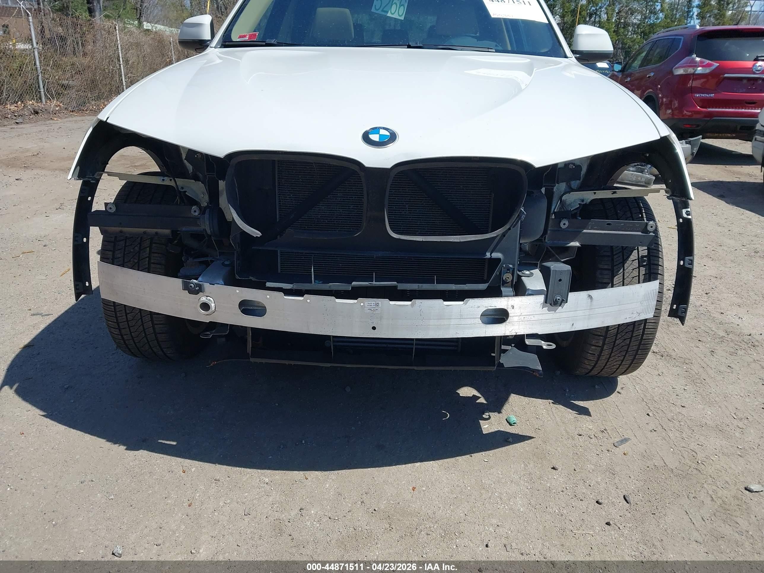 2015 Bmw X3 Xdrive28i White vin: 5UXWX9C55F0D61025