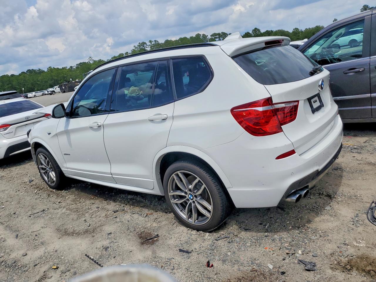 2016 Bmw X3 Xdrive28i White vin: 5UXWX9C55G0D93684