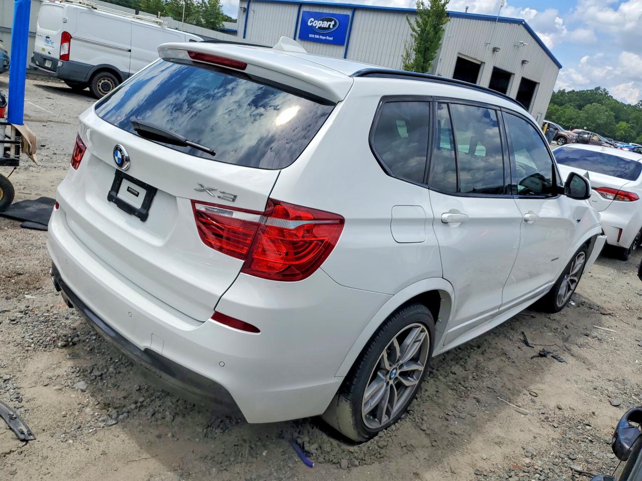 2016 Bmw X3 Xdrive28i White vin: 5UXWX9C55G0D93684