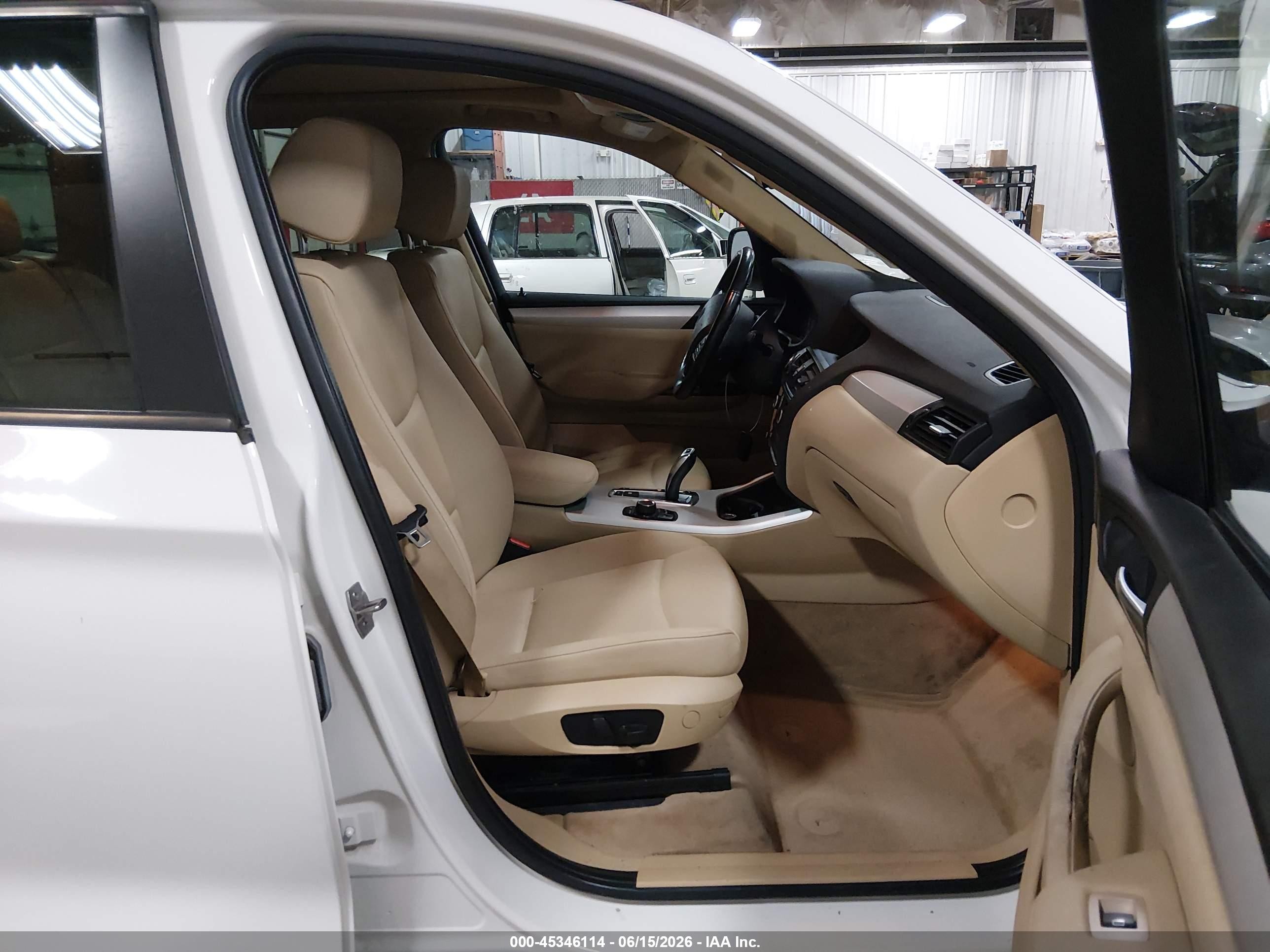 2013 Bmw X3 Xdrive28i White vin: 5UXWX9C56D0A21248