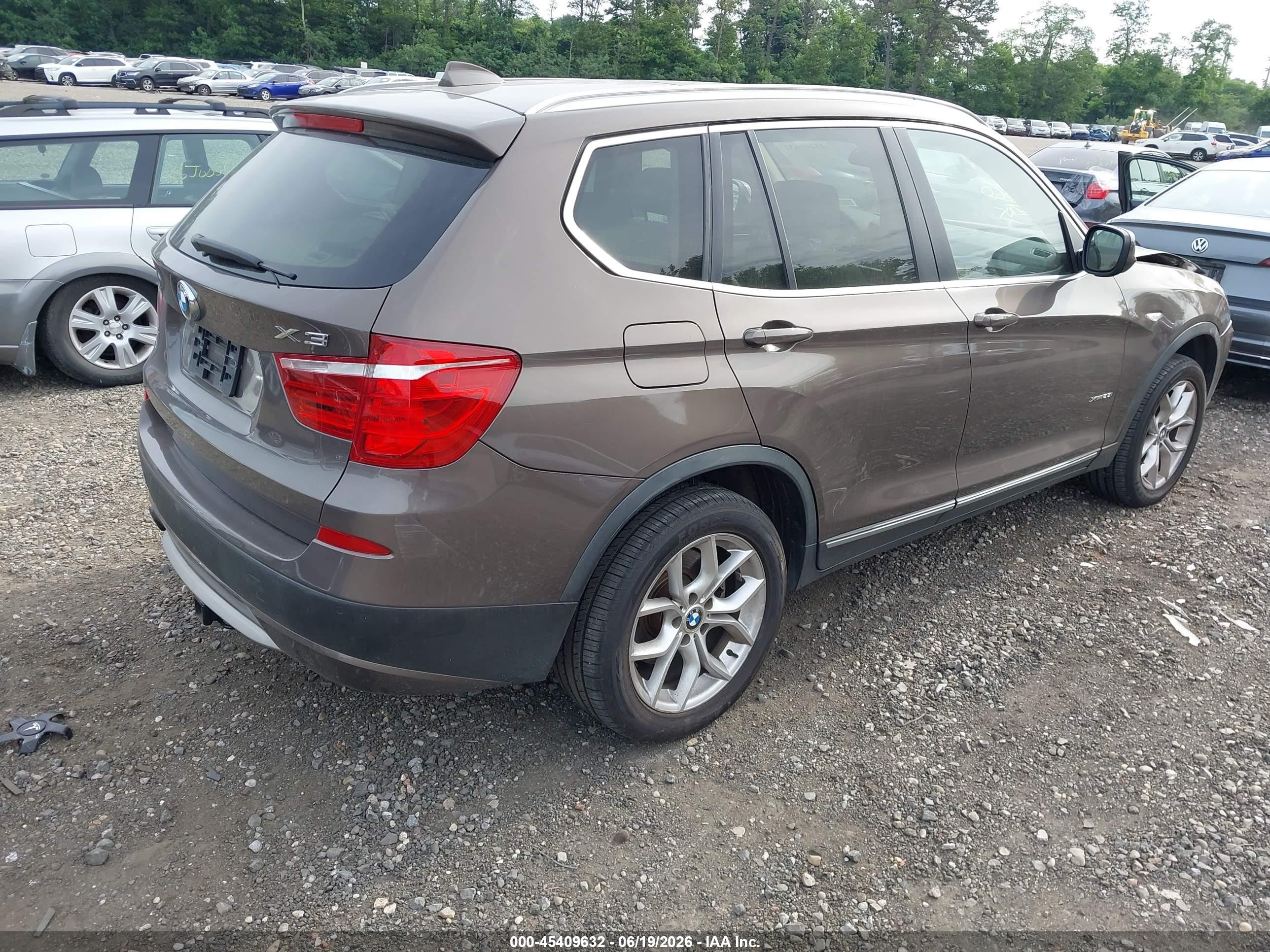 2013 Bmw X3 Xdrive28i Brown vin: 5UXWX9C56D0D06676