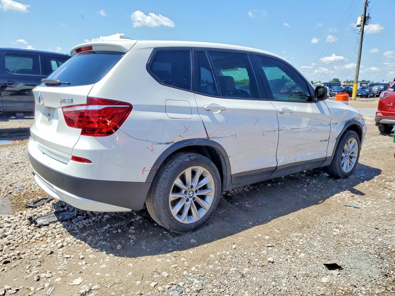 2014 Bmw X3 Xdrive28i White vin: 5UXWX9C56E0D21387