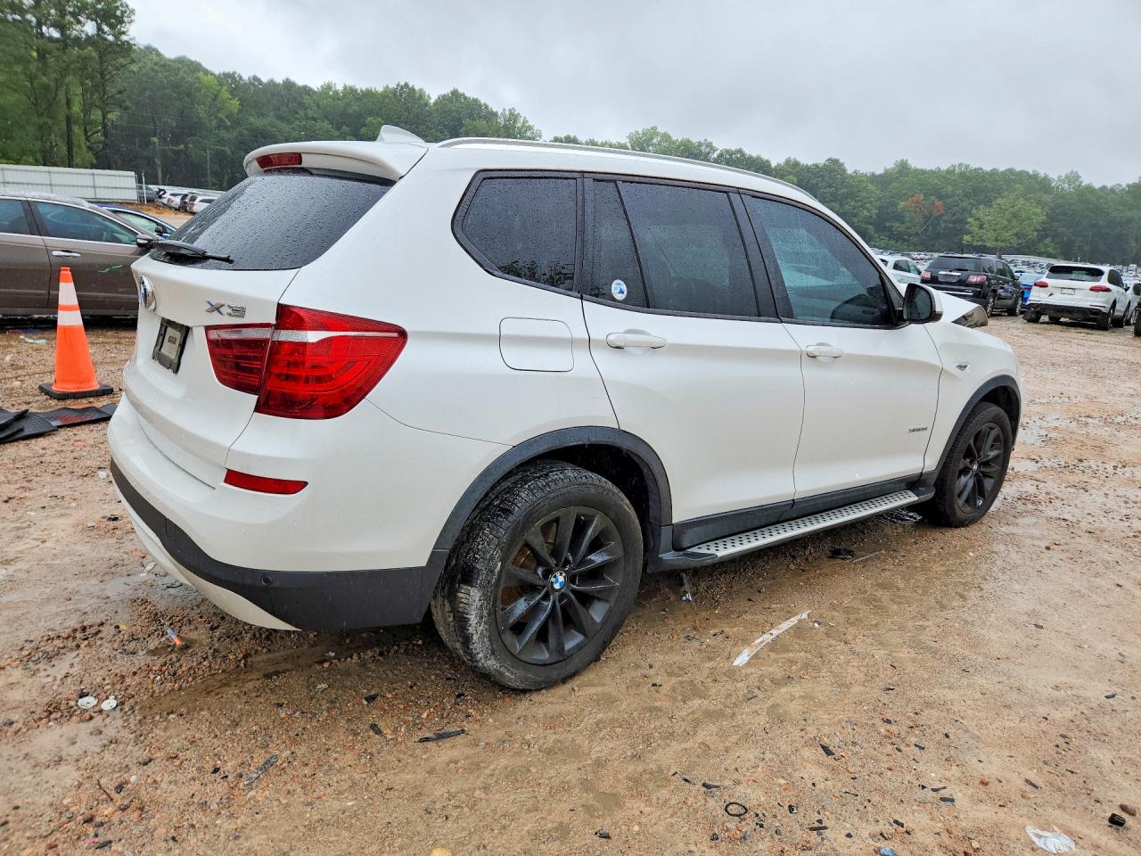 2015 Bmw X3 Xdrive28i Белый vin: 5UXWX9C56F0D46341
