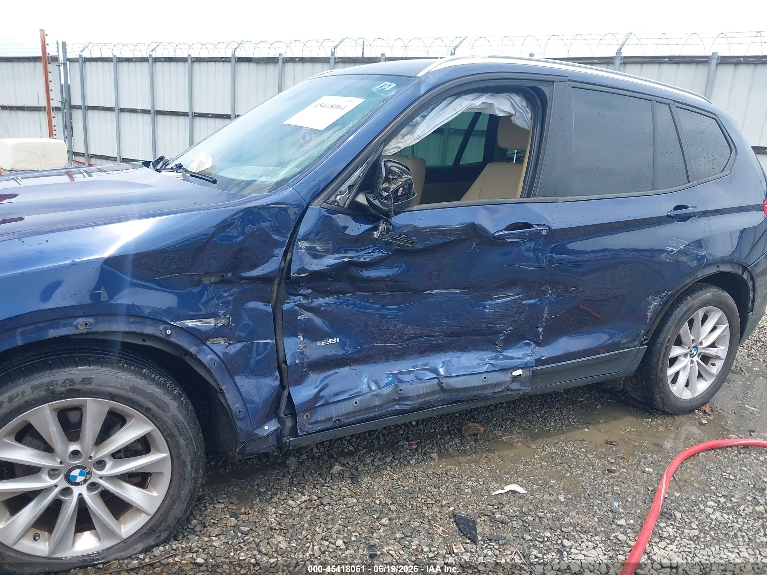 2015 Bmw X3 Xdrive28i Blue vin: 5UXWX9C56F0D54780