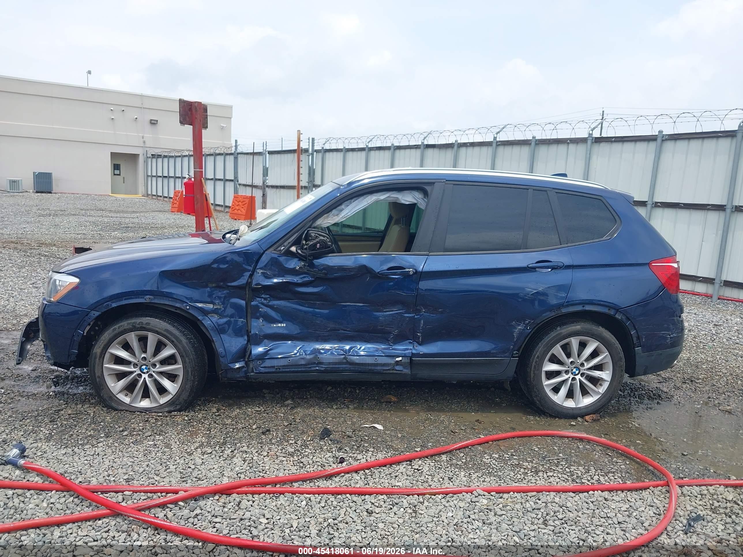 2015 Bmw X3 Xdrive28i Blue vin: 5UXWX9C56F0D54780