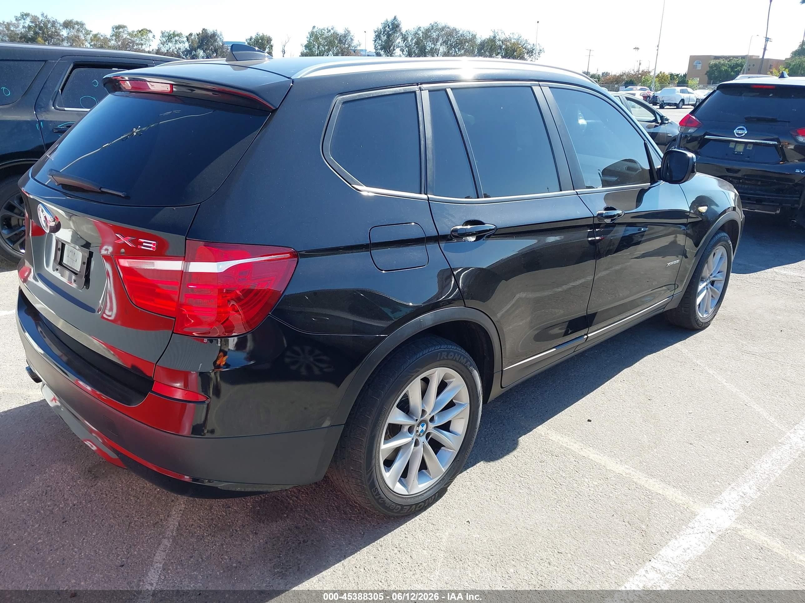 2013 Bmw X3 Xdrive28i Черный vin: 5UXWX9C57D0A24403
