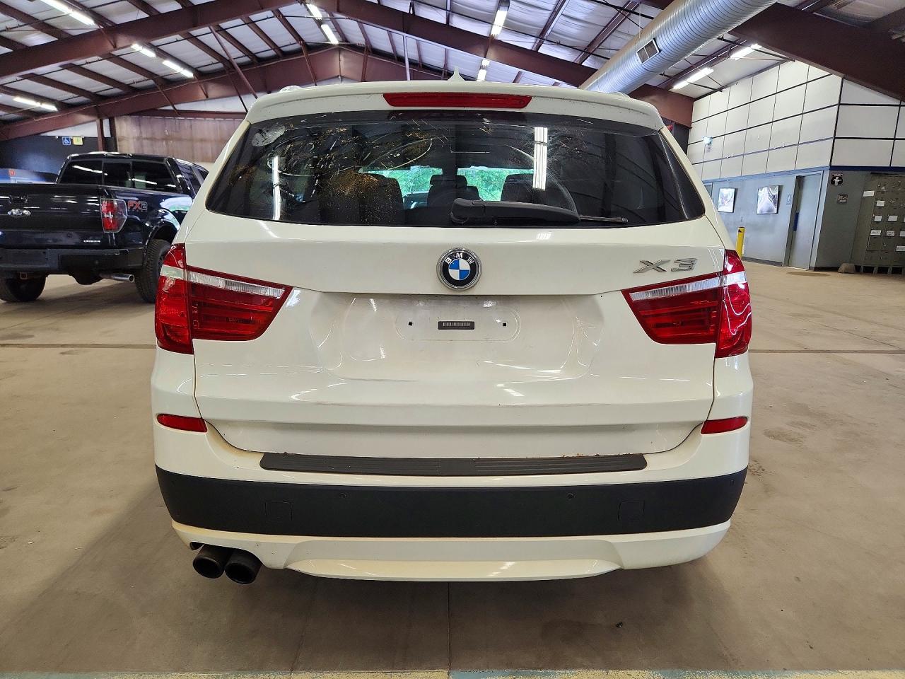 2013 Bmw X3 Xdrive28i White vin: 5UXWX9C57D0A32663