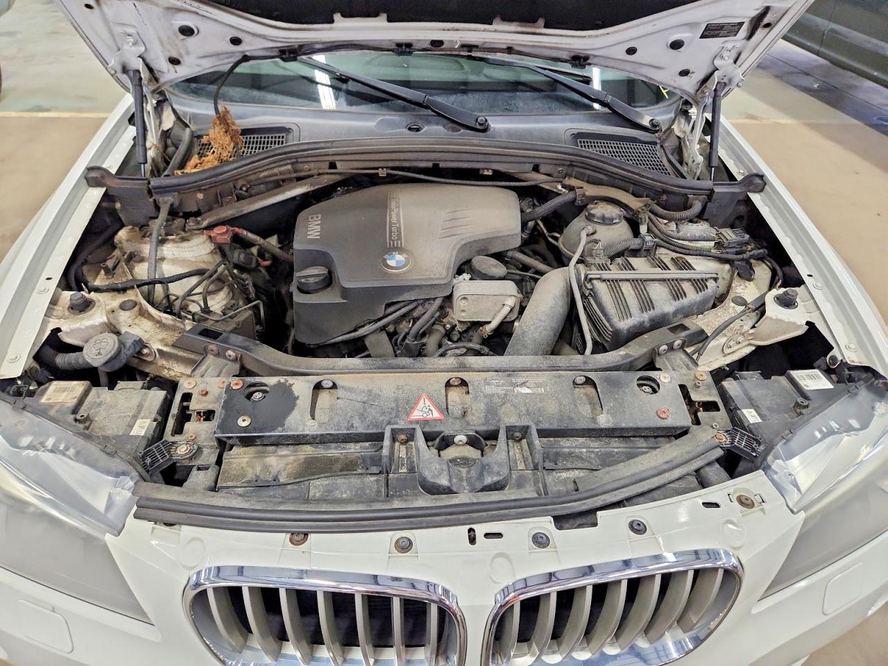 2013 Bmw X3 Xdrive28i White vin: 5UXWX9C57D0A32663