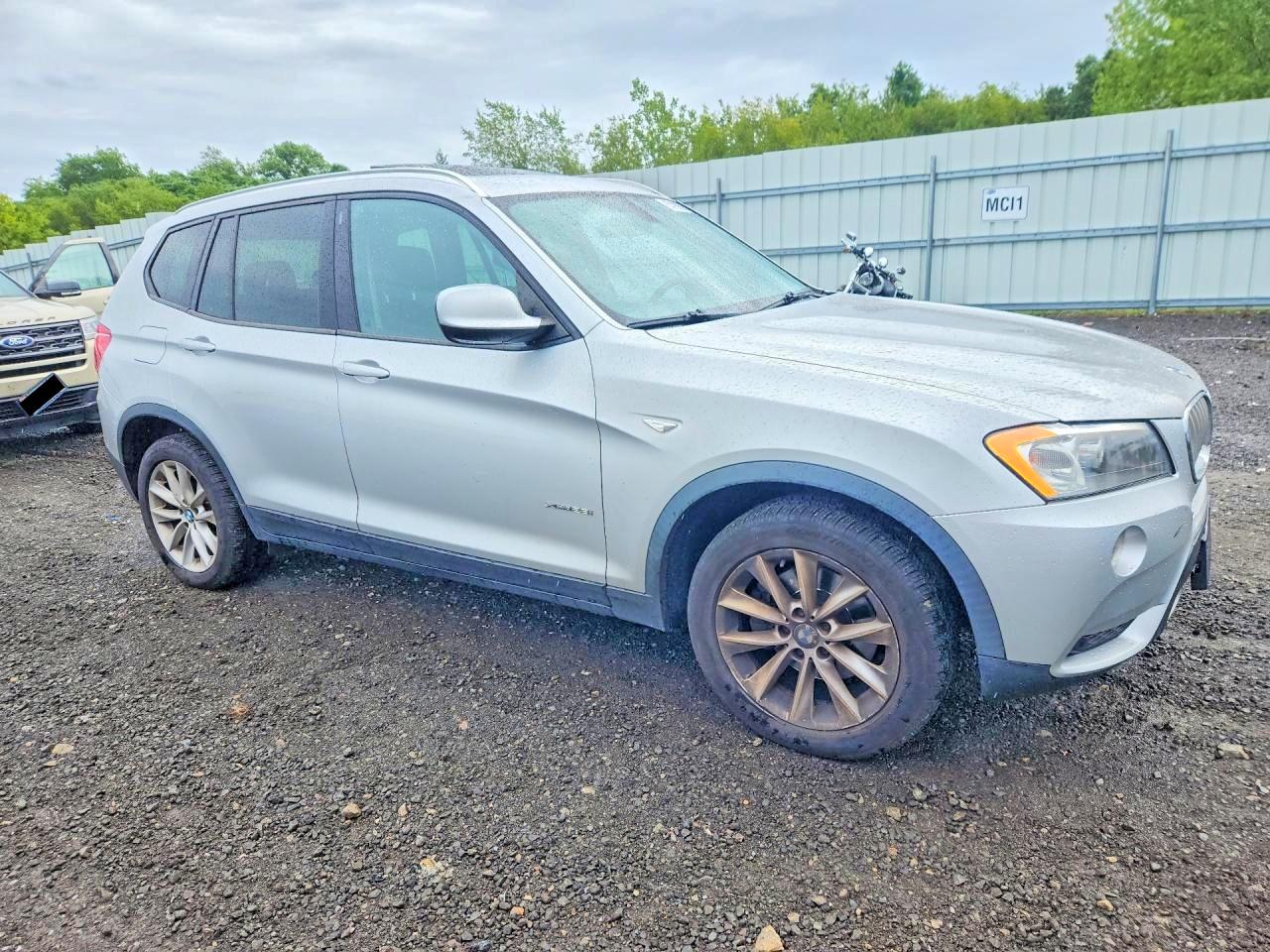 2013 Bmw X3 Xdrive28i Silver vin: 5UXWX9C57D0D05925