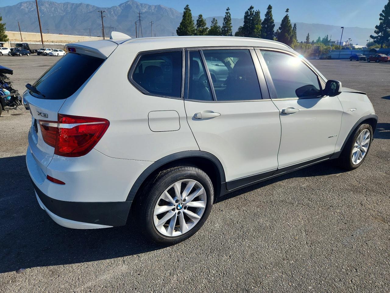 2014 Bmw X3 Xdrive28i Белый vin: 5UXWX9C57E0D17381