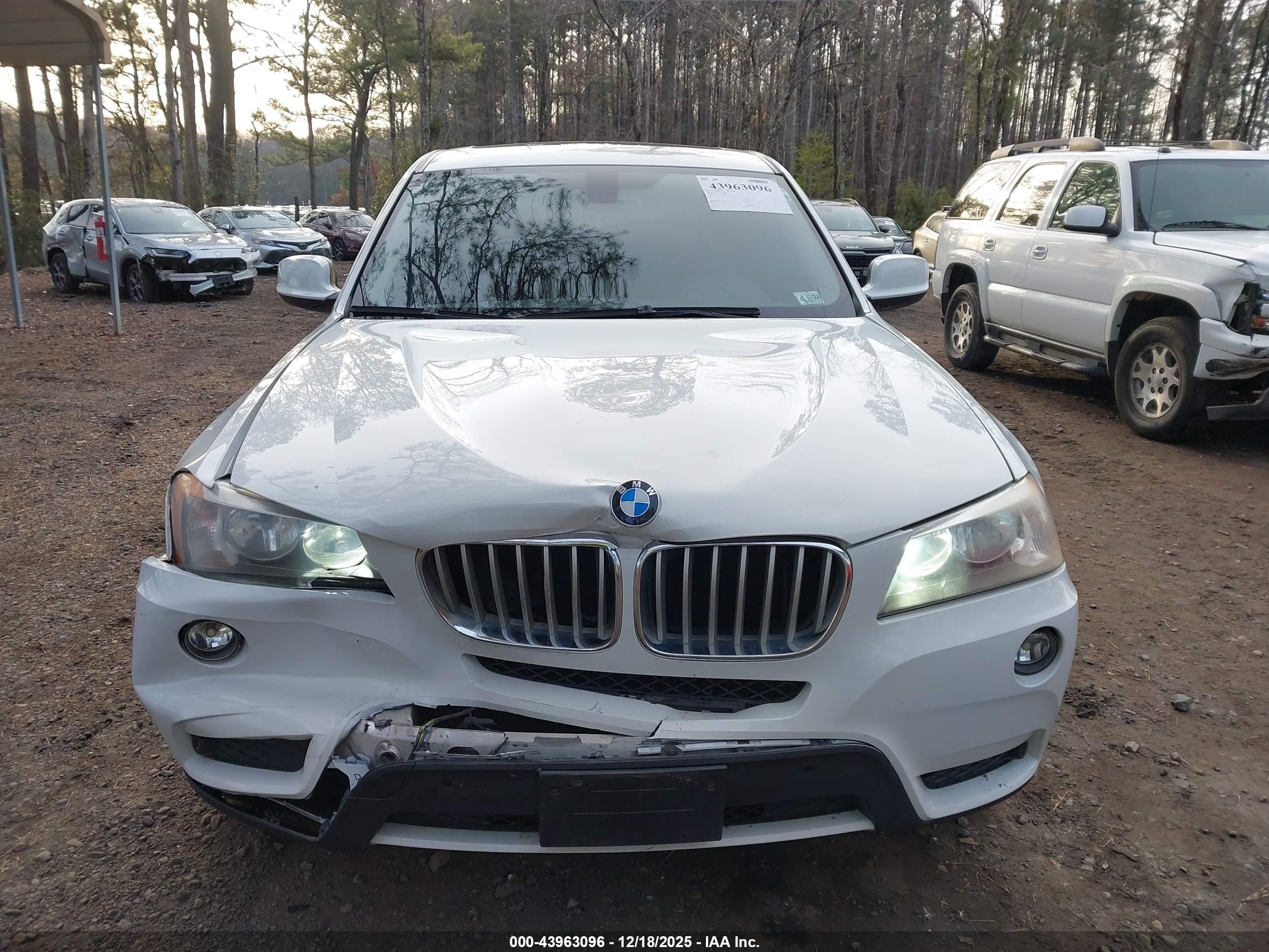 2014 Bmw X3 Xdrive28i Белый vin: 5UXWX9C57E0D19342
