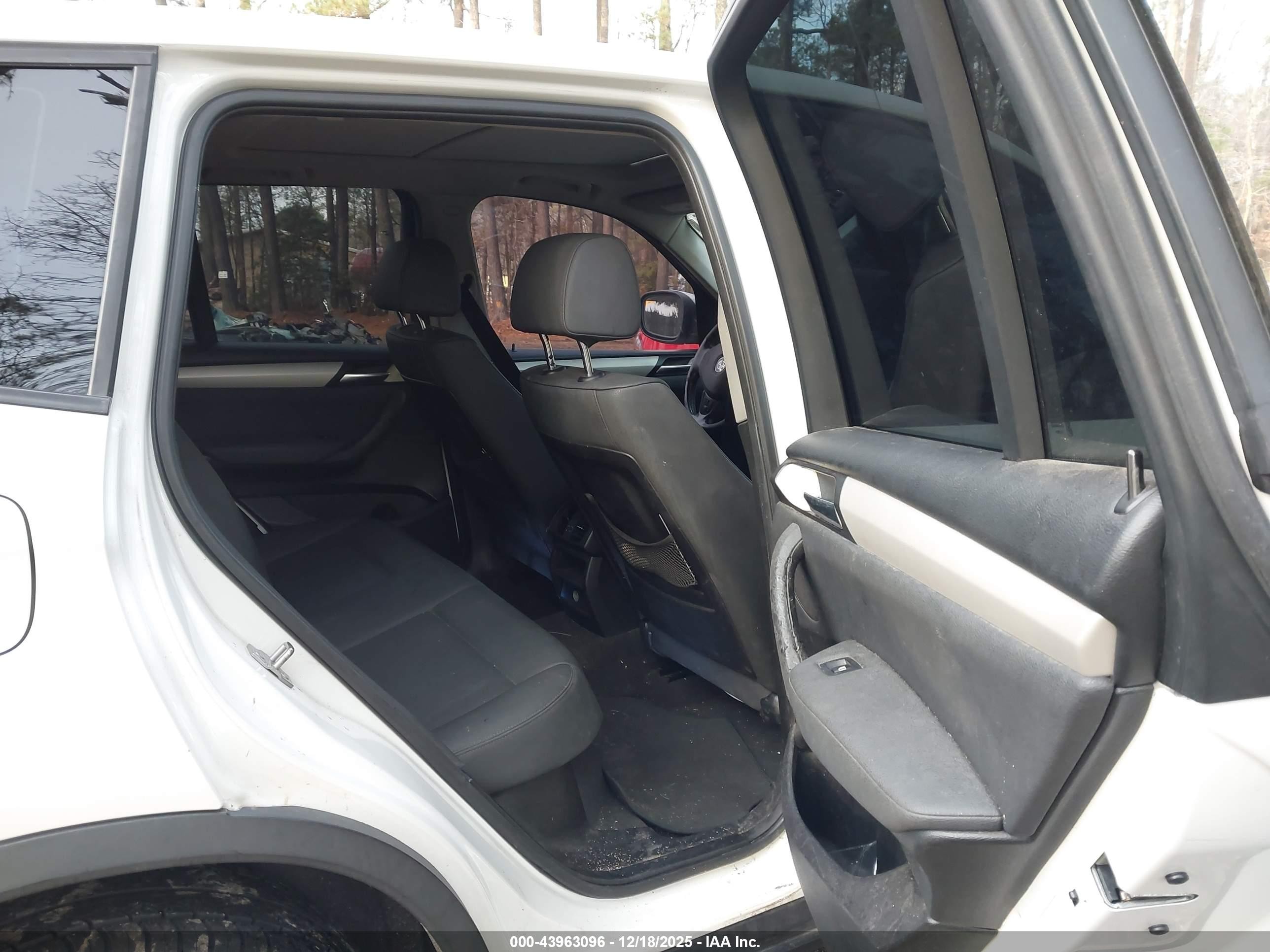 2014 Bmw X3 Xdrive28i Белый vin: 5UXWX9C57E0D19342