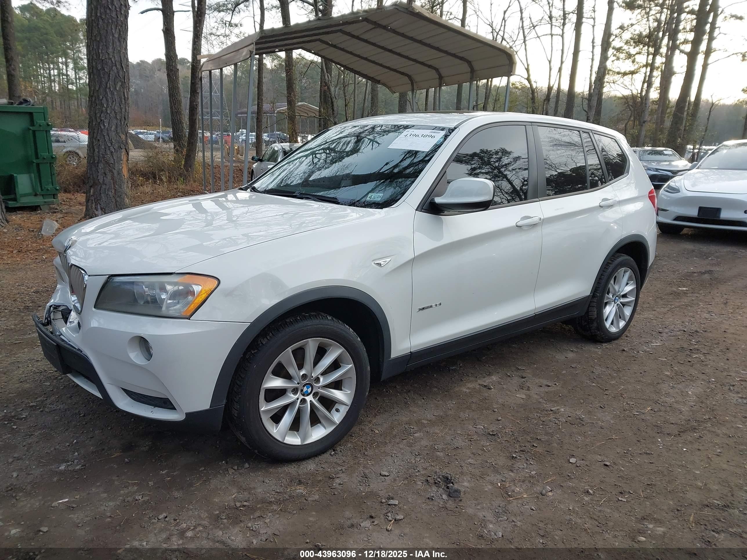 2014 Bmw X3 Xdrive28i Белый vin: 5UXWX9C57E0D19342