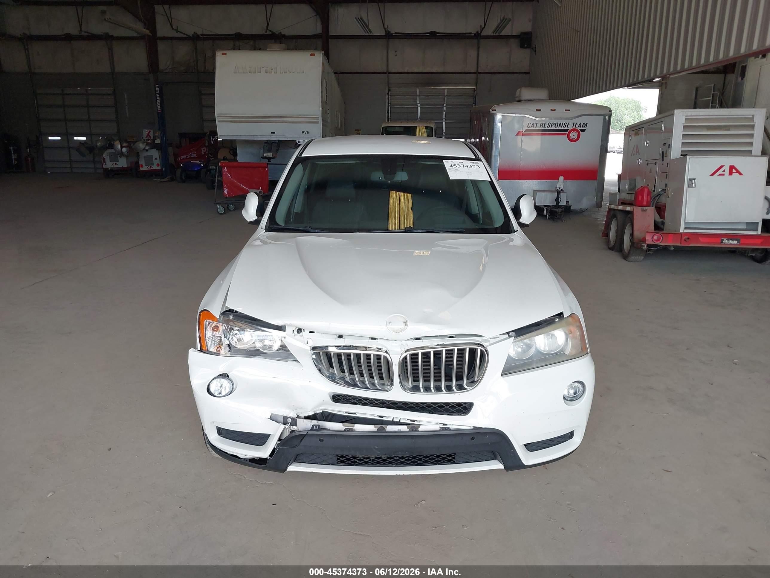 2014 Bmw X3 Xdrive28i Белый vin: 5UXWX9C57E0D29675