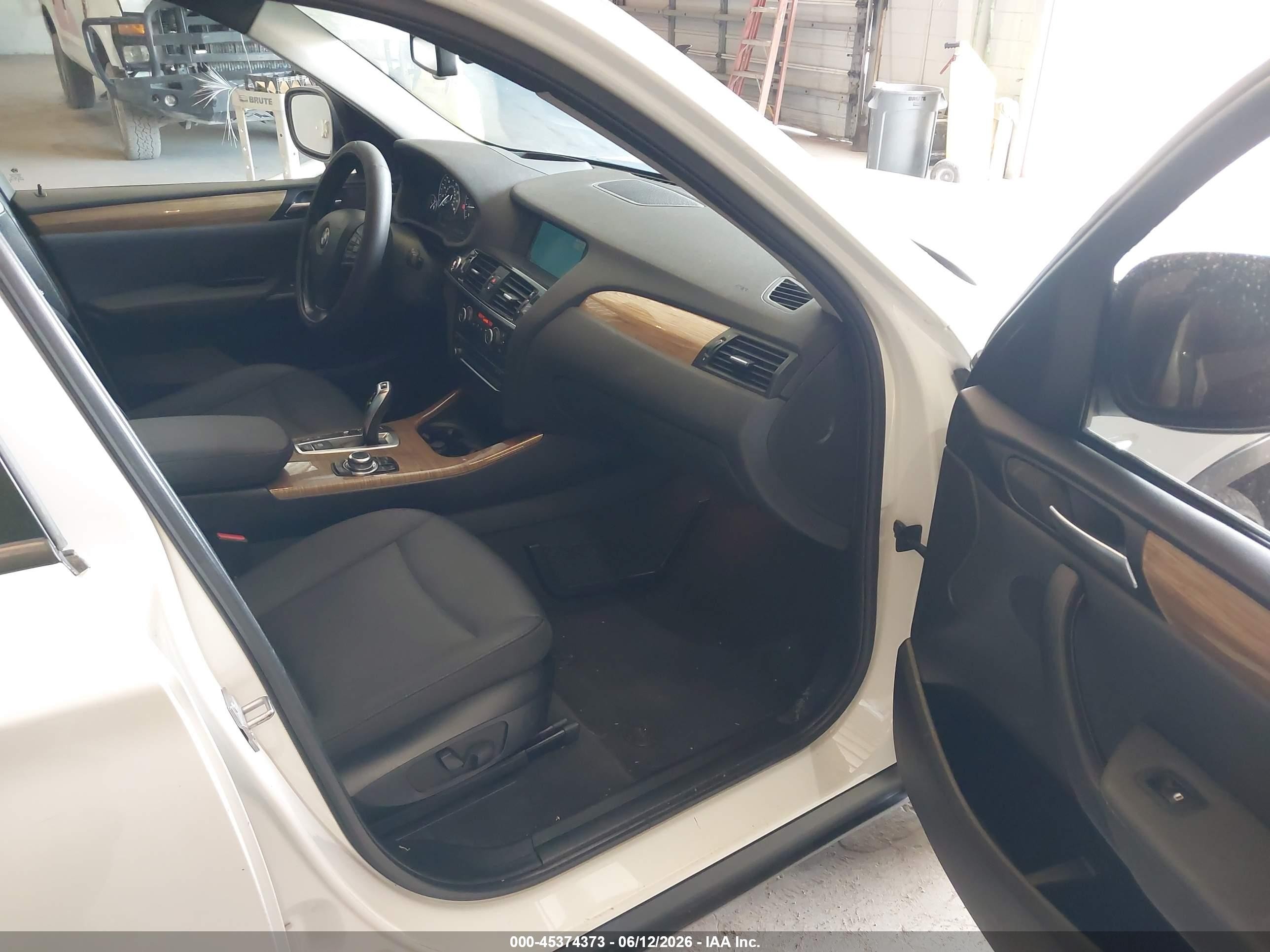 2014 Bmw X3 Xdrive28i Белый vin: 5UXWX9C57E0D29675