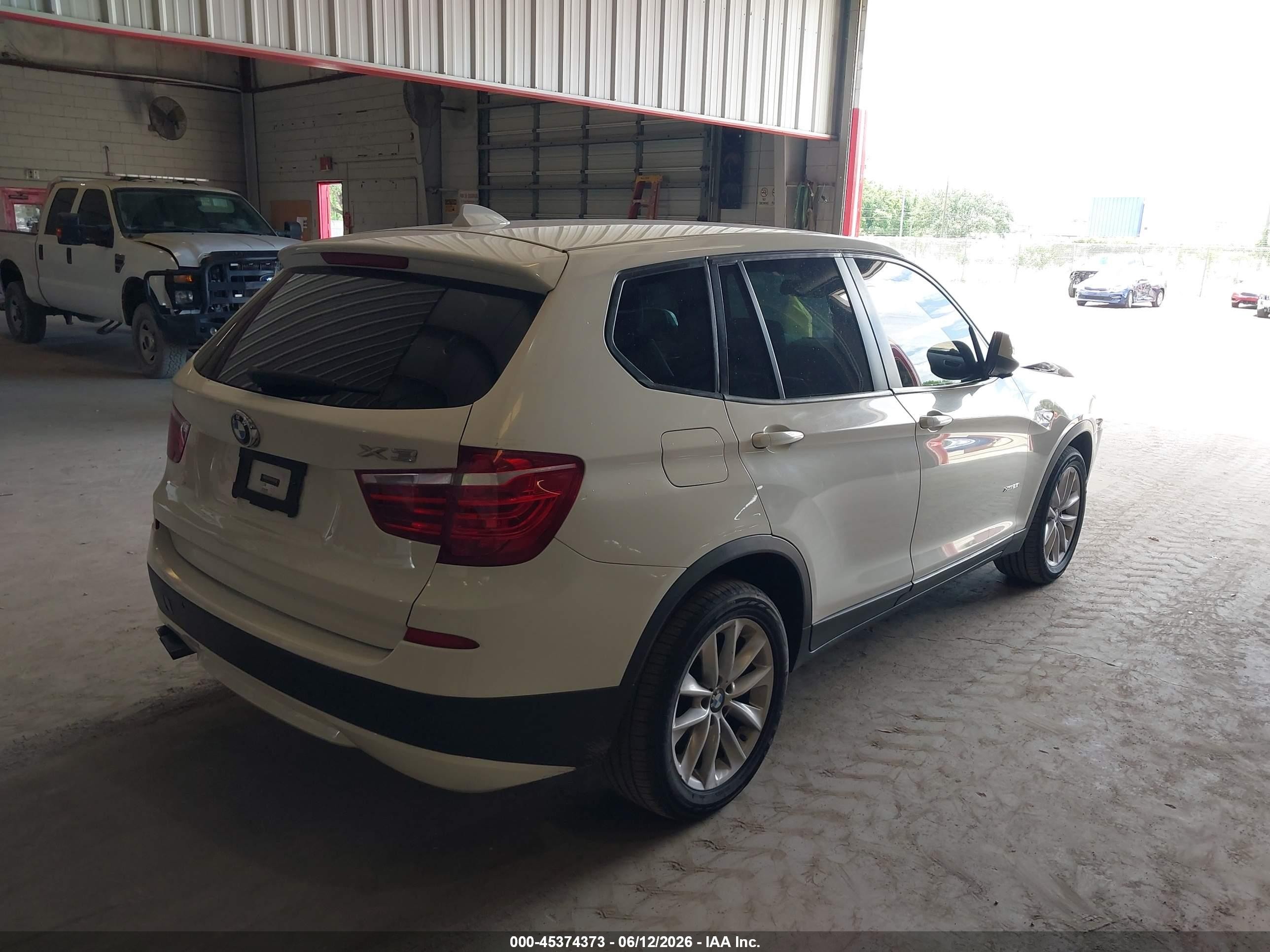2014 Bmw X3 Xdrive28i Белый vin: 5UXWX9C57E0D29675
