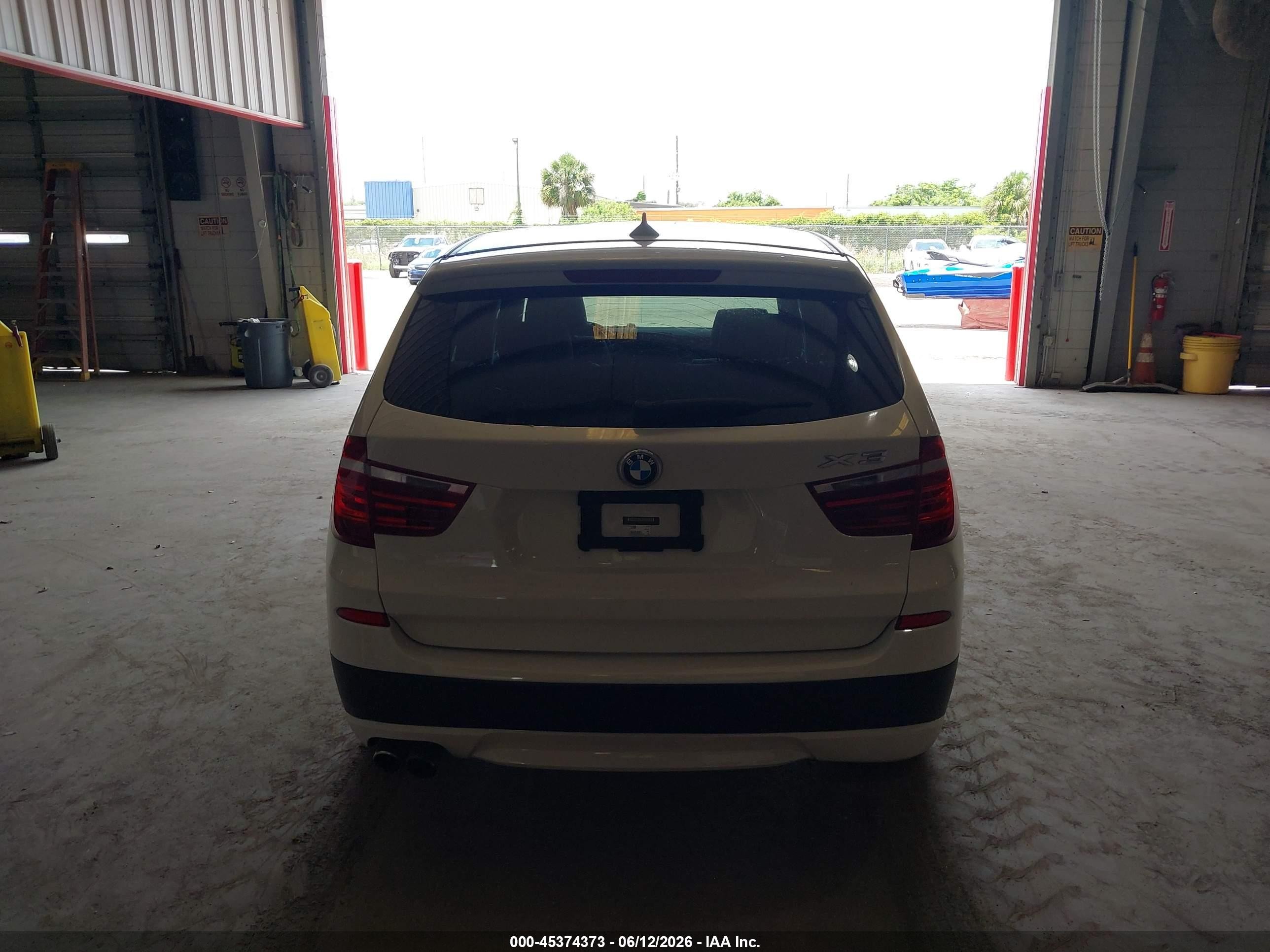 2014 Bmw X3 Xdrive28i Белый vin: 5UXWX9C57E0D29675