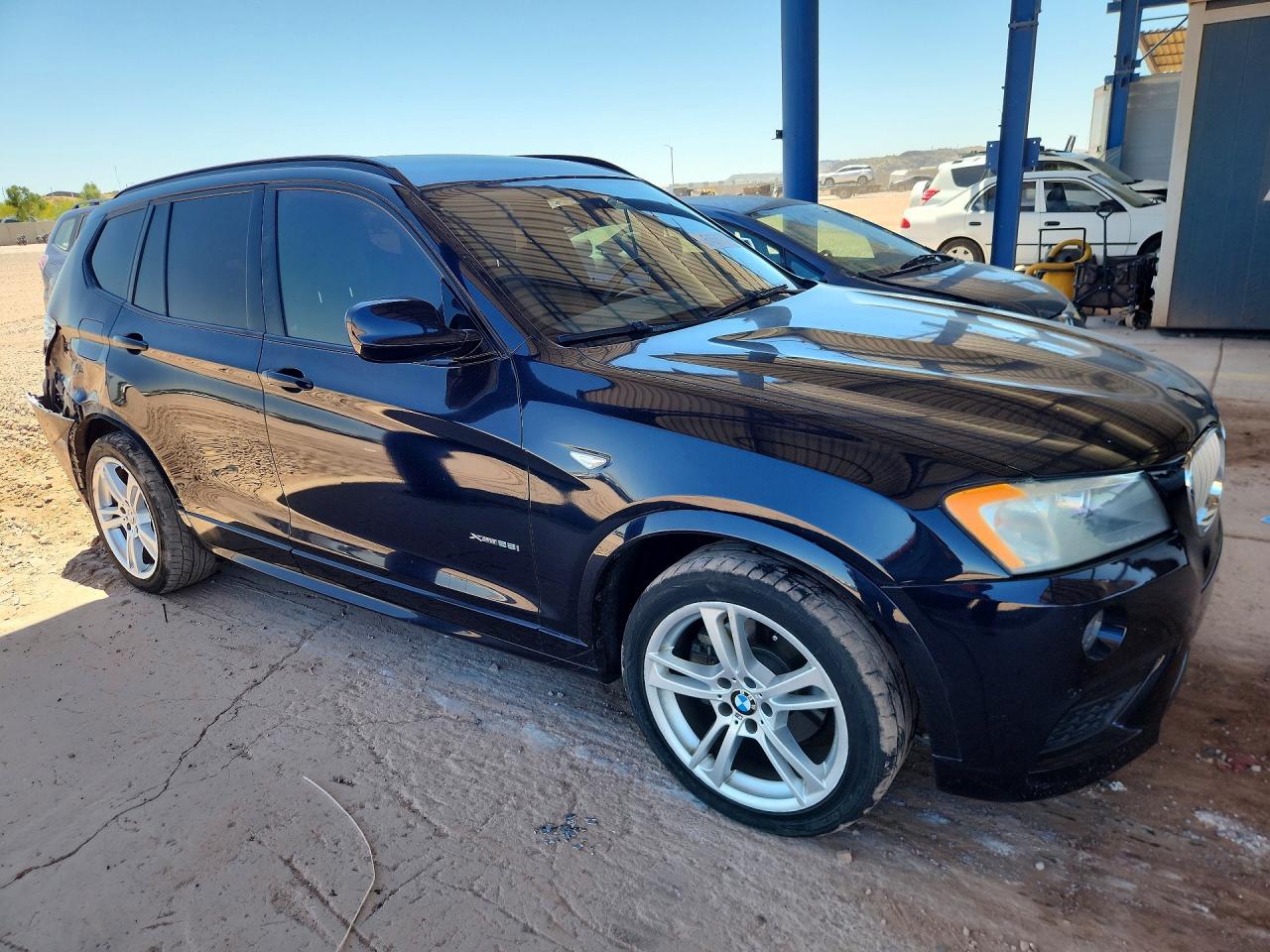 2014 Bmw X3 Xdrive28i Blue vin: 5UXWX9C57E0D38442