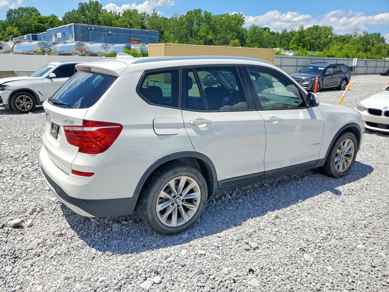 2015 Bmw X3 Xdrive28i White vin: 5UXWX9C57F0D47353