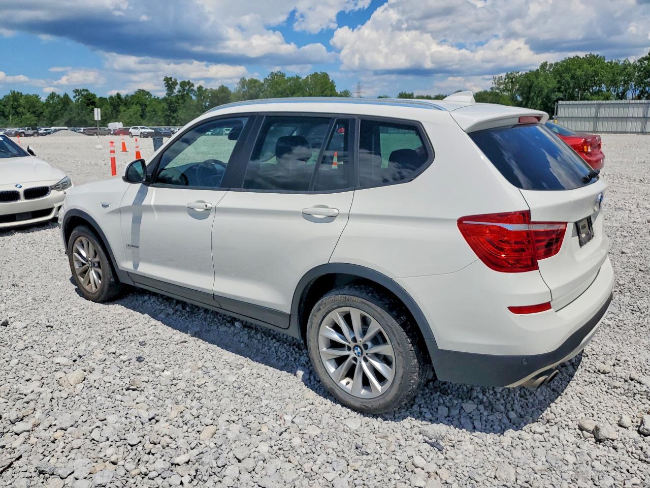 2015 Bmw X3 Xdrive28i White vin: 5UXWX9C57F0D47353