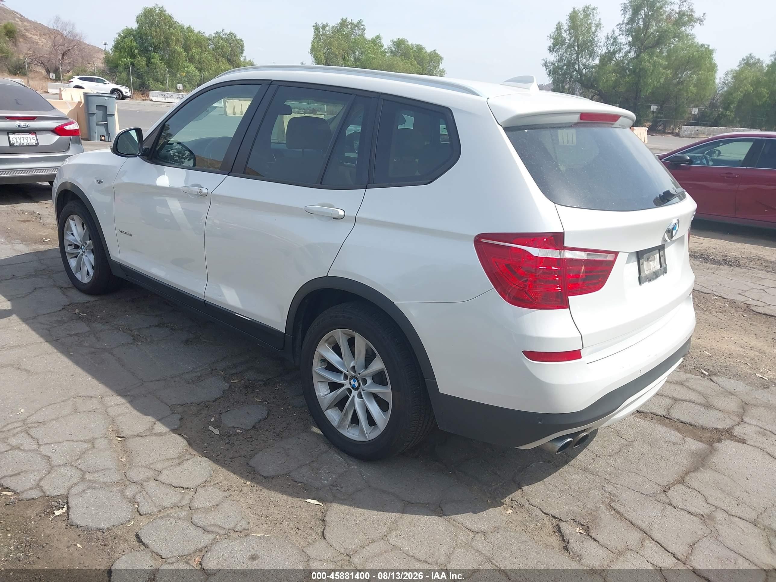 2015 Bmw X3 Xdrive28i Белый vin: 5UXWX9C57F0D51662