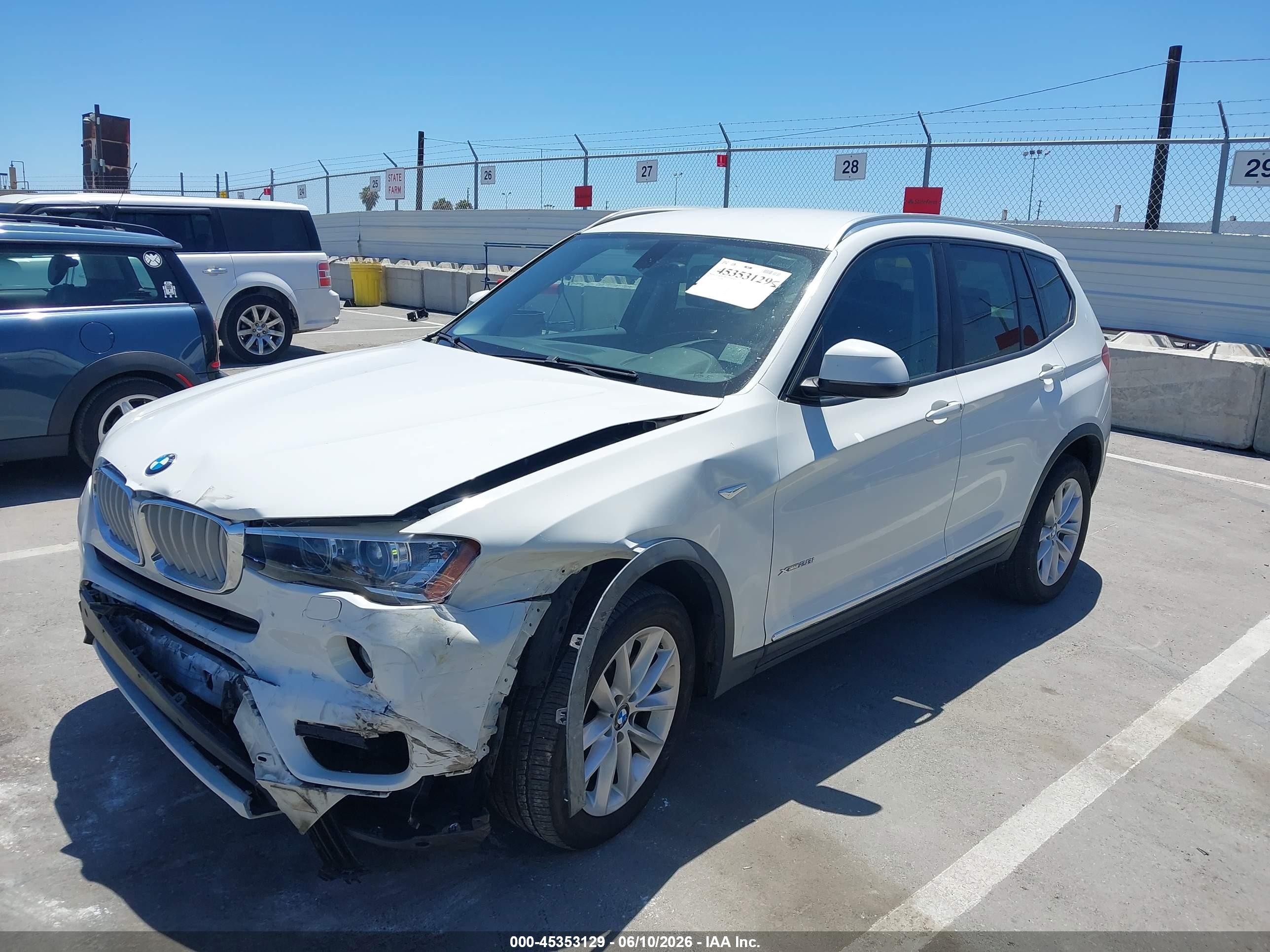 2015 Bmw X3 Xdrive28i Белый vin: 5UXWX9C57F0D54769