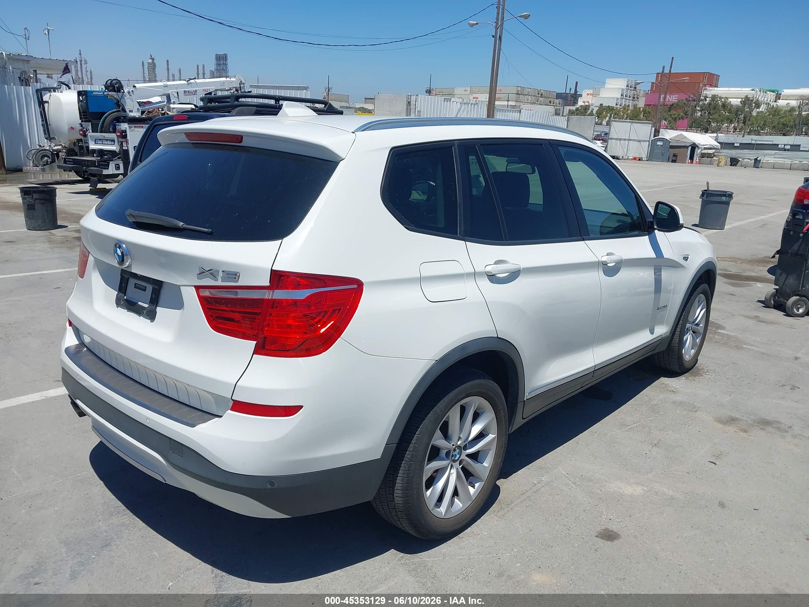2015 Bmw X3 Xdrive28i Белый vin: 5UXWX9C57F0D54769