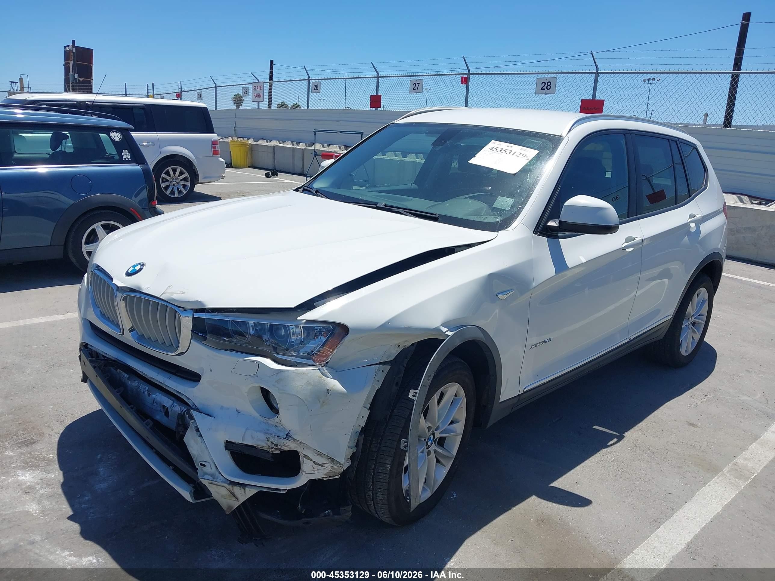 2015 Bmw X3 Xdrive28i Белый vin: 5UXWX9C57F0D54769