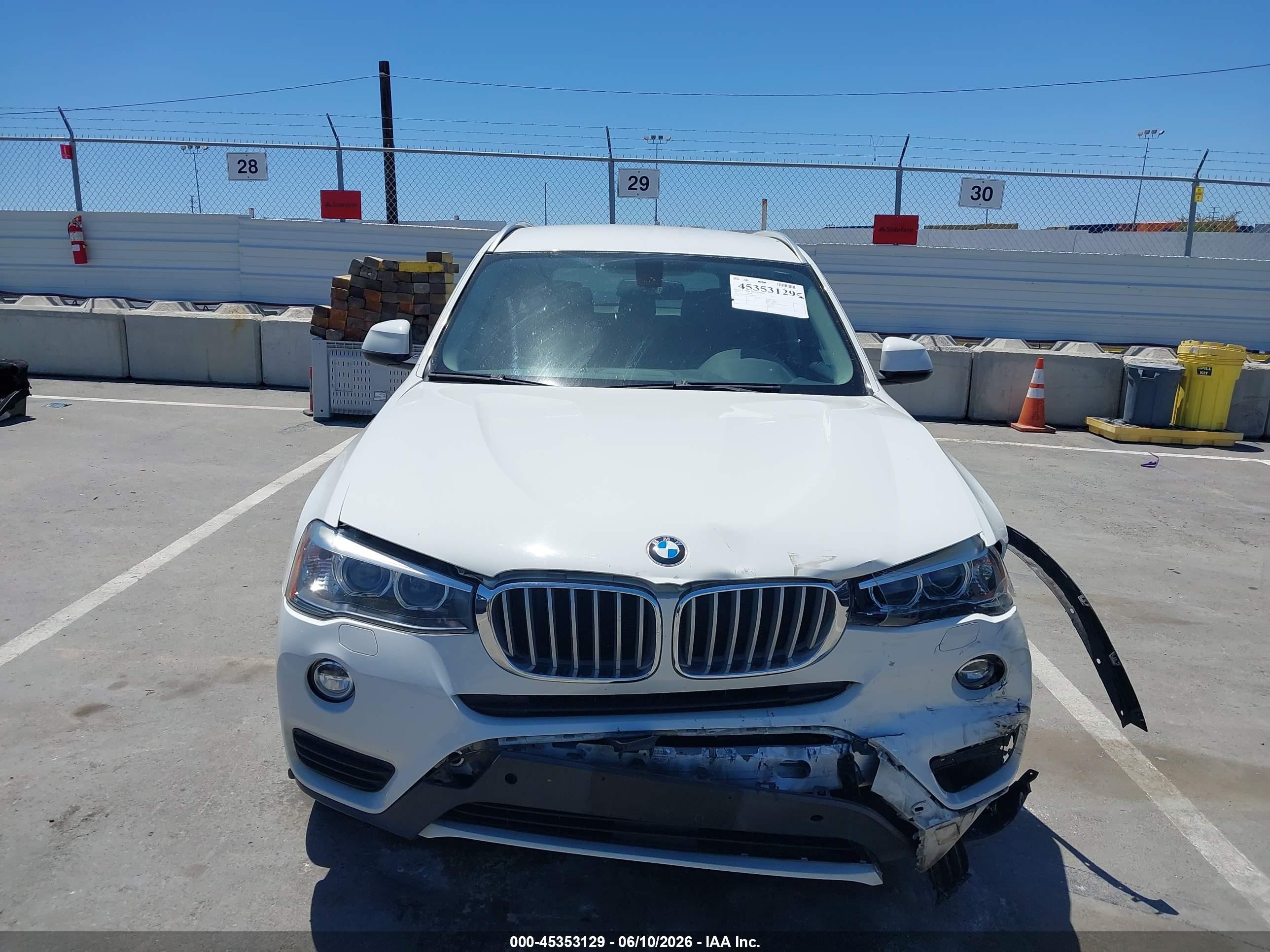 2015 Bmw X3 Xdrive28i Белый vin: 5UXWX9C57F0D54769