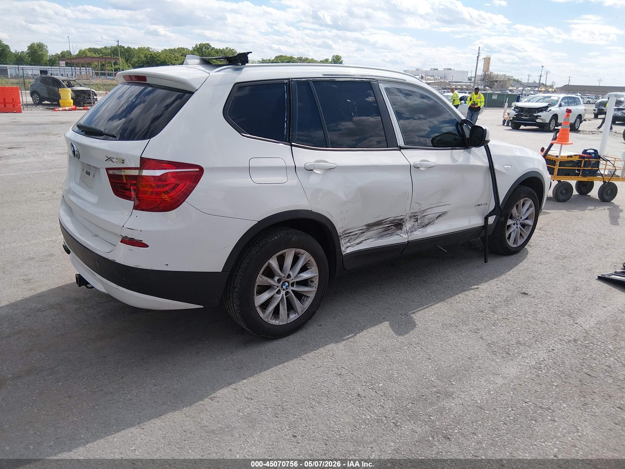 2013 Bmw X3 Xdrive28i White vin: 5UXWX9C58D0A08100