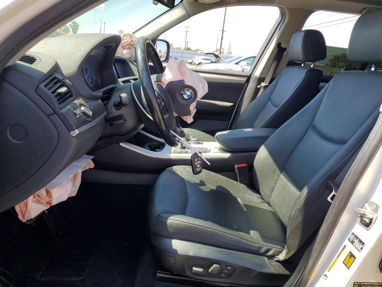2013 Bmw X3 Xdrive28i White vin: 5UXWX9C58D0A16665
