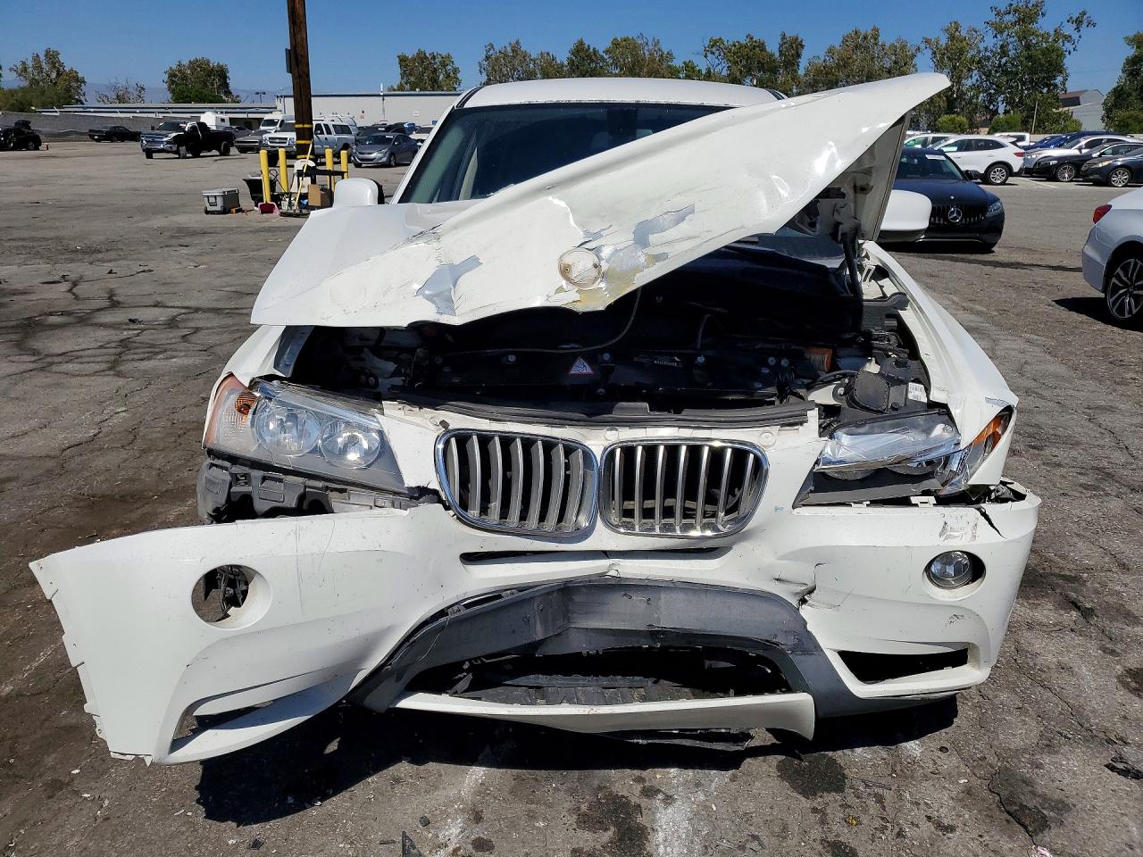 2013 Bmw X3 Xdrive28i White vin: 5UXWX9C58D0A16665