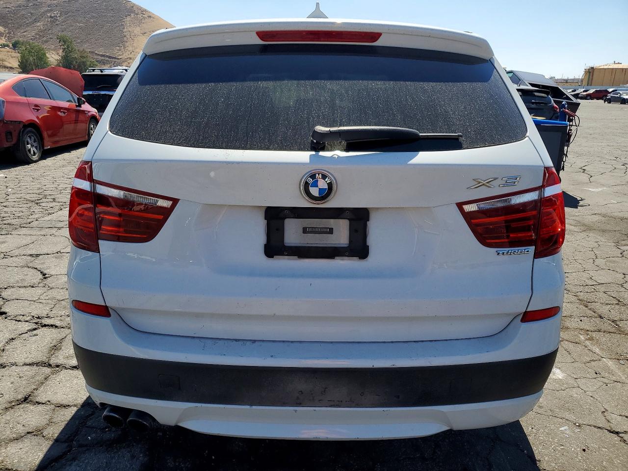 2013 Bmw X3 Xdrive28i White vin: 5UXWX9C58D0A16665