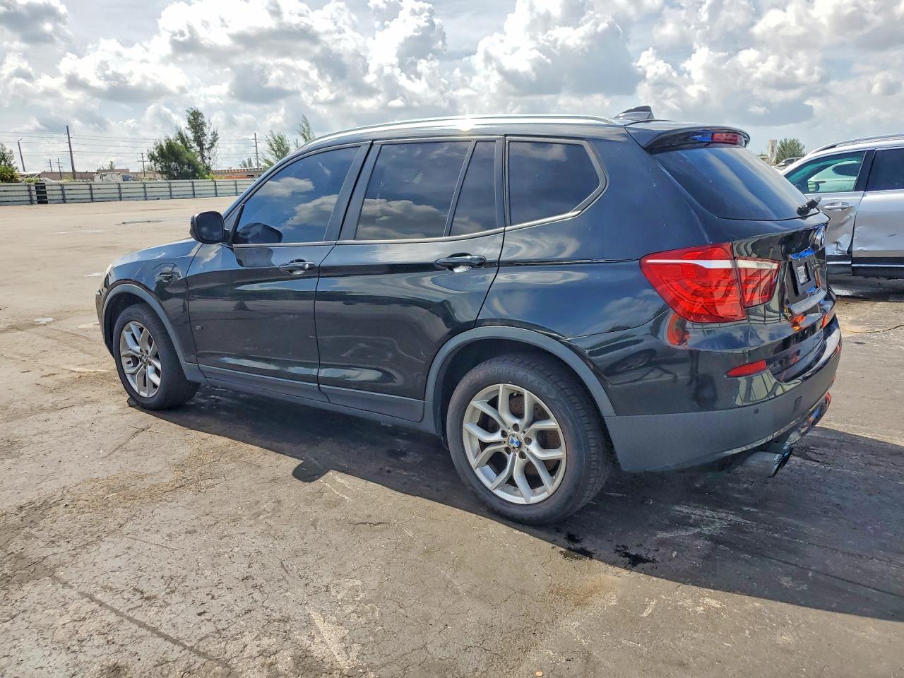 2013 Bmw X3 Xdrive28i Черный vin: 5UXWX9C58D0A31666