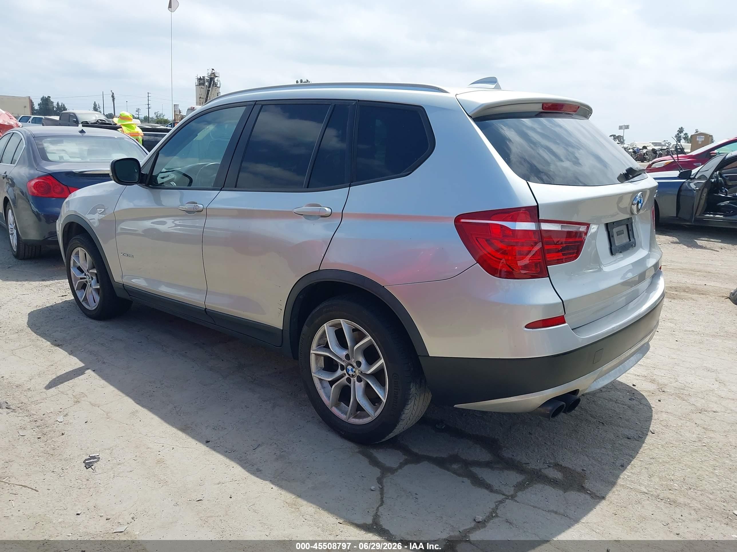 2013 Bmw X3 Xdrive28i Silver vin: 5UXWX9C58D0D00703