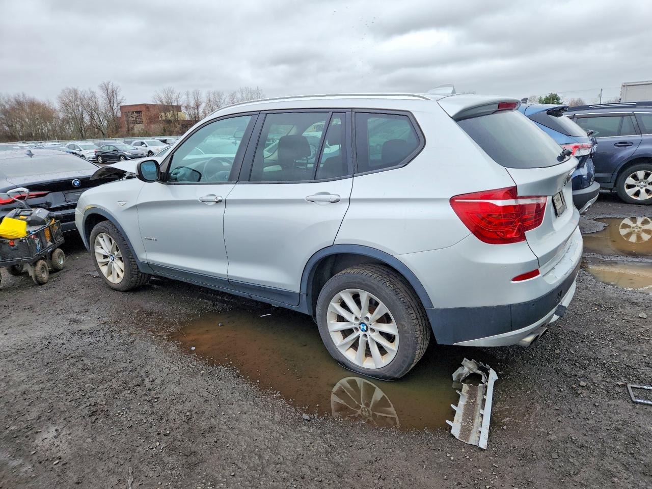 2013 Bmw X3 Xdrive28i Silver vin: 5UXWX9C58D0D02211